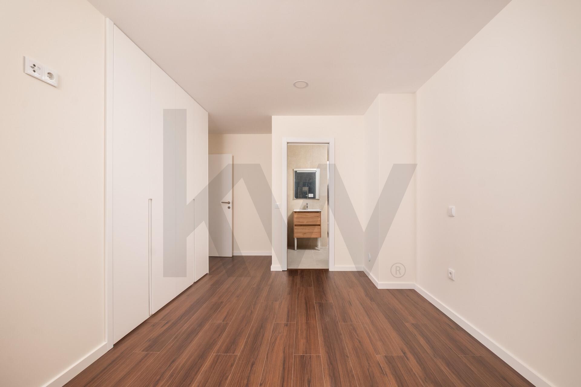 Apartamento T2 à Venda em Figueira da Foz - Portugal - 8