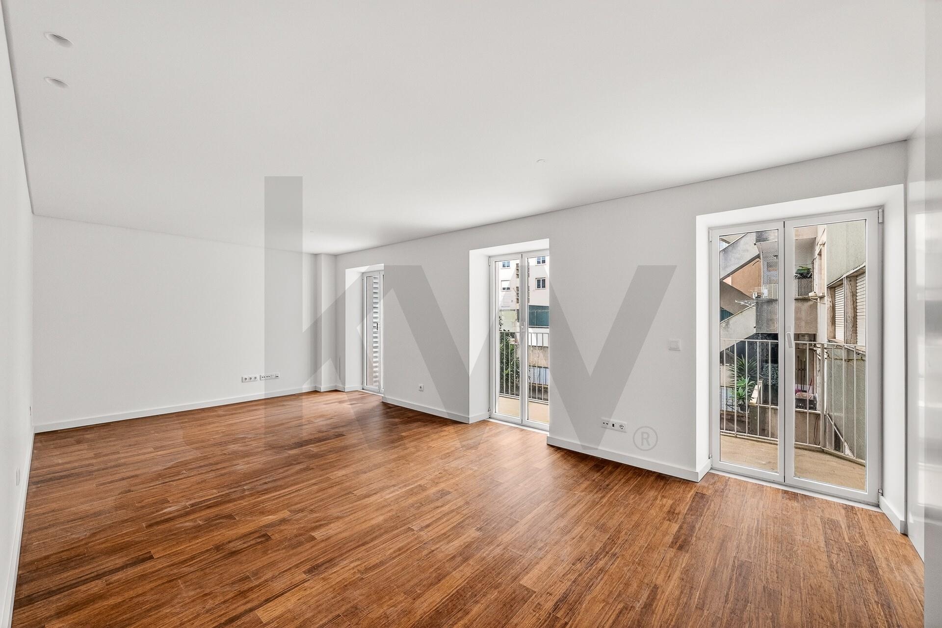Apartamento T2 à Venda em Lisboa - Portugal - 2