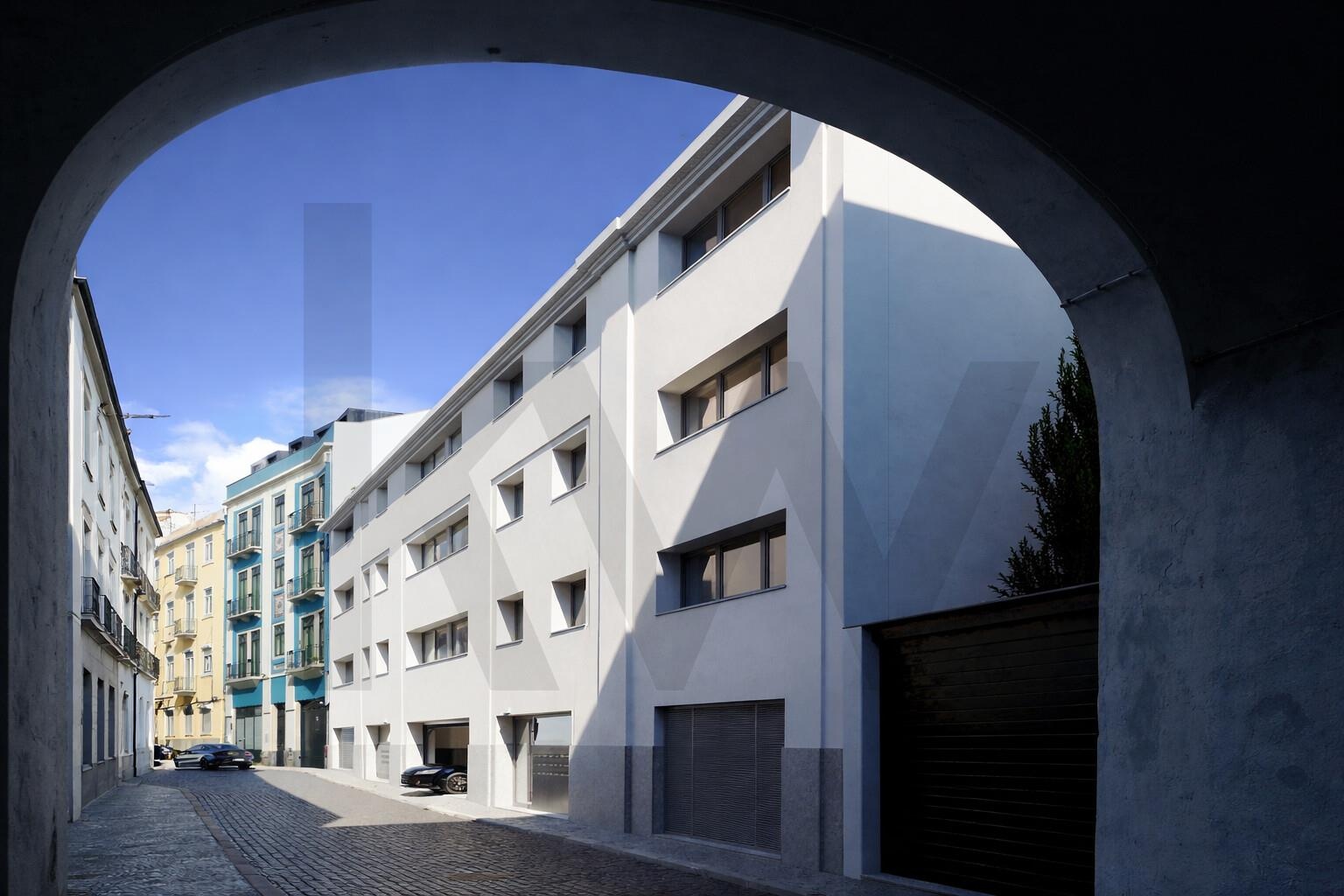 2 Bedroom Apartment for Sale in Lisbon - Portugal - 1