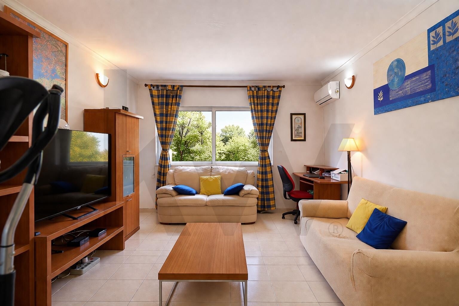 Apartamento T2 à Venda em Loulé - Algarve - Portugal - 4