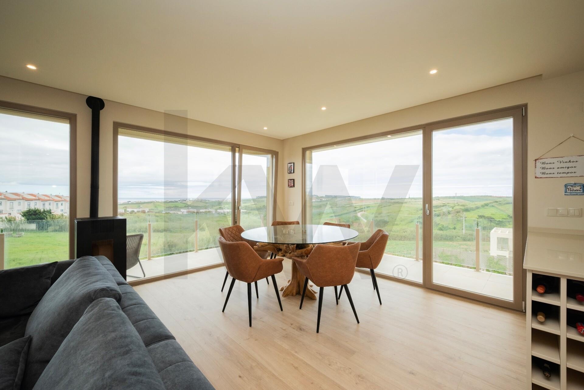 Apartamento T2 à Venda em Lourinhã - Lisboa - Portugal - 1