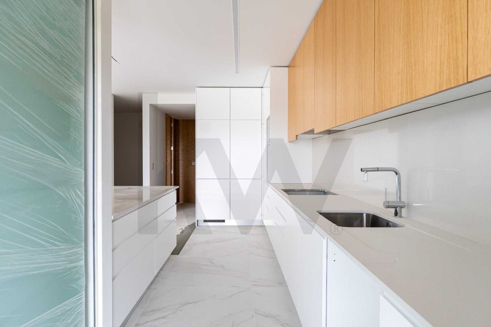 Apartamento T2 à Venda em Maia - Portugal - 7