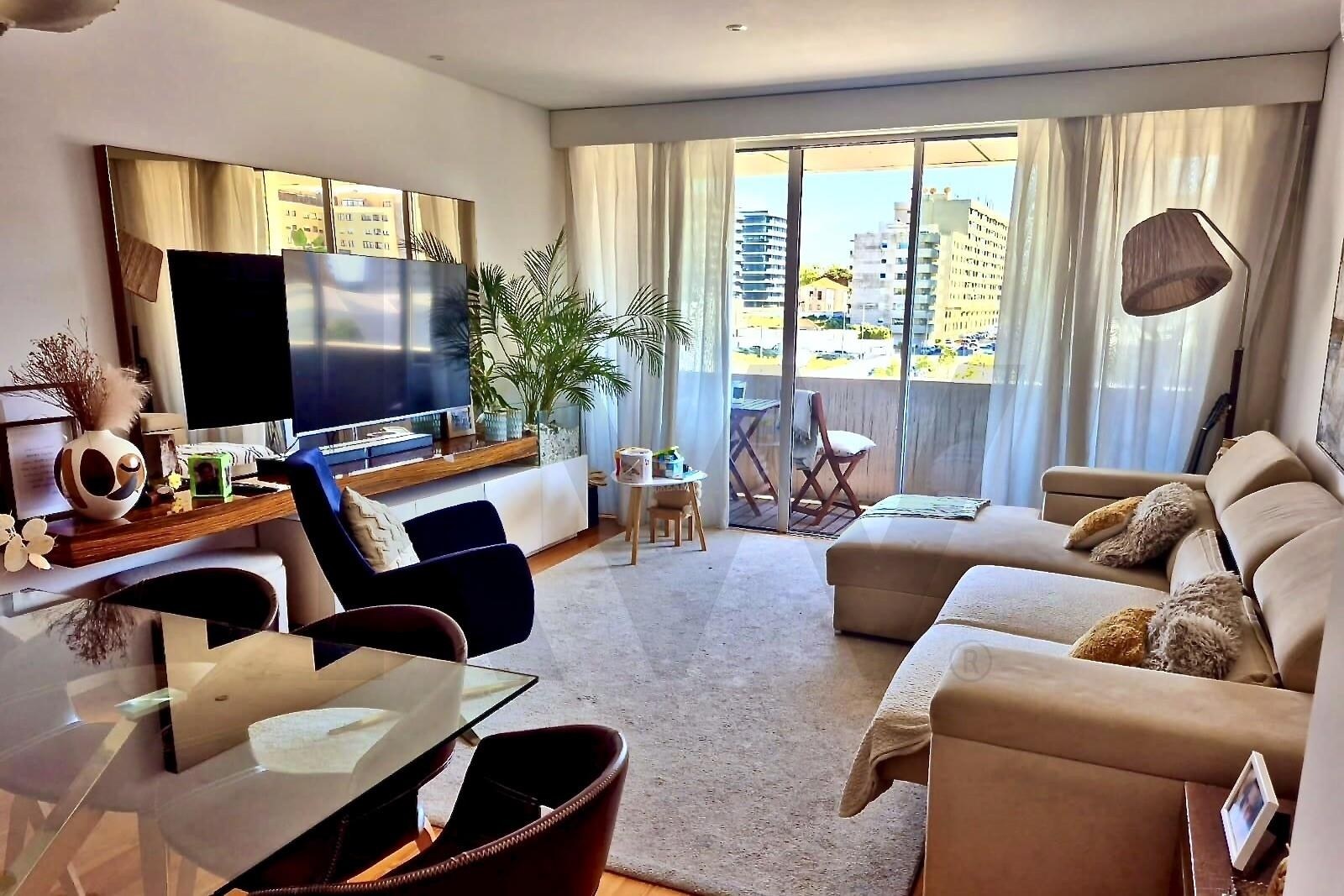 Apartamento T2 à Venda em Matosinhos - Porto - Portugal - 2
