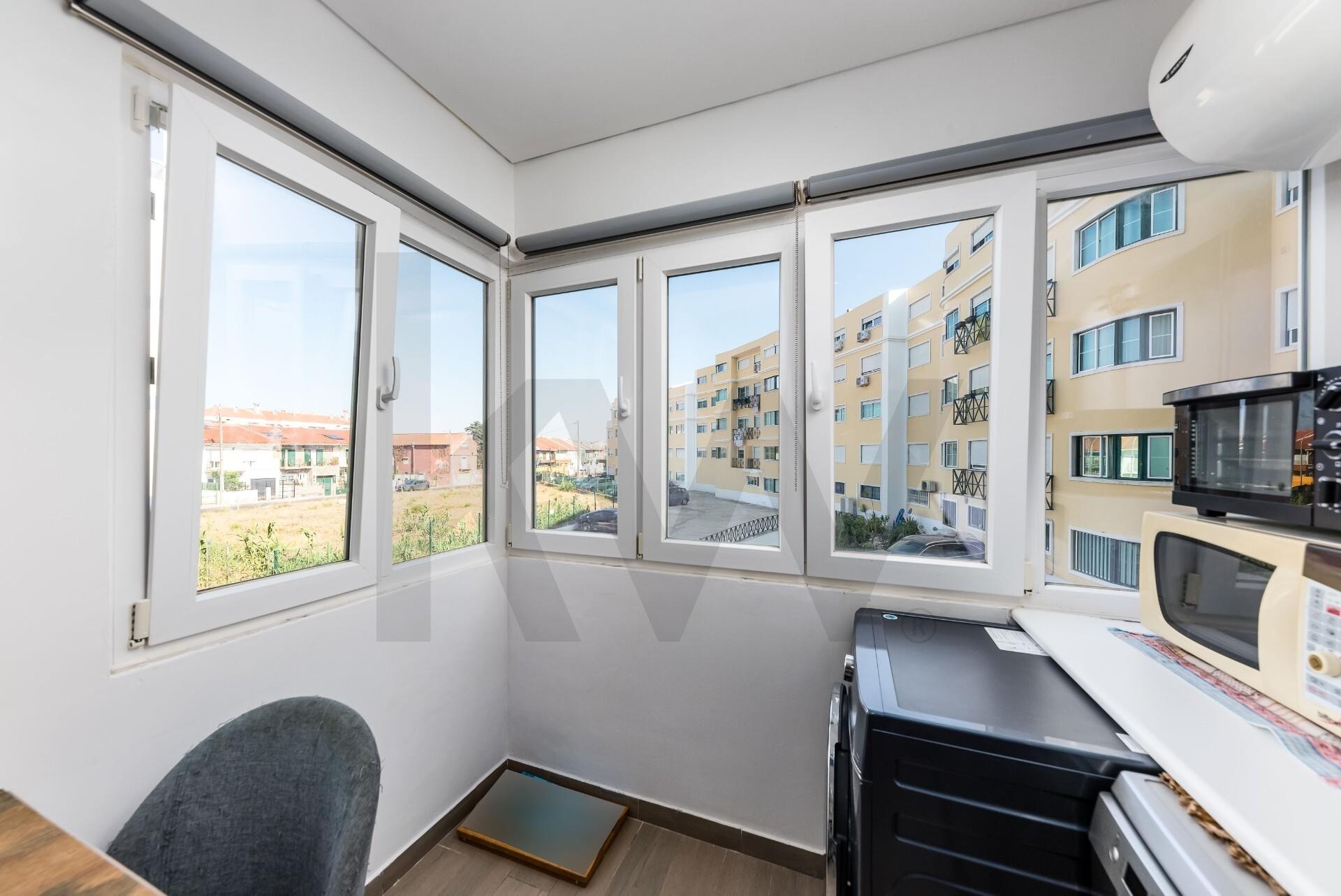 Apartamento T2 à Venda em Mem Martins - Lisboa - Portugal - 7
