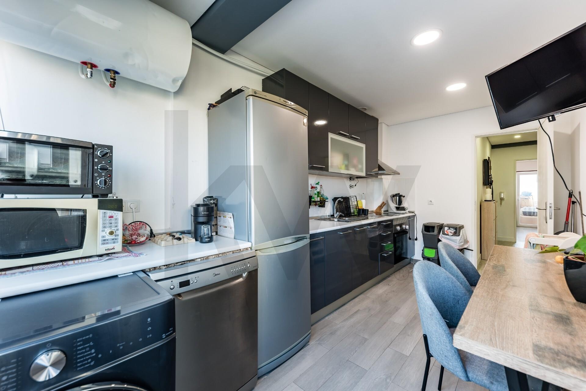 Apartamento T2 à Venda em Mem Martins - Lisboa - Portugal - 8