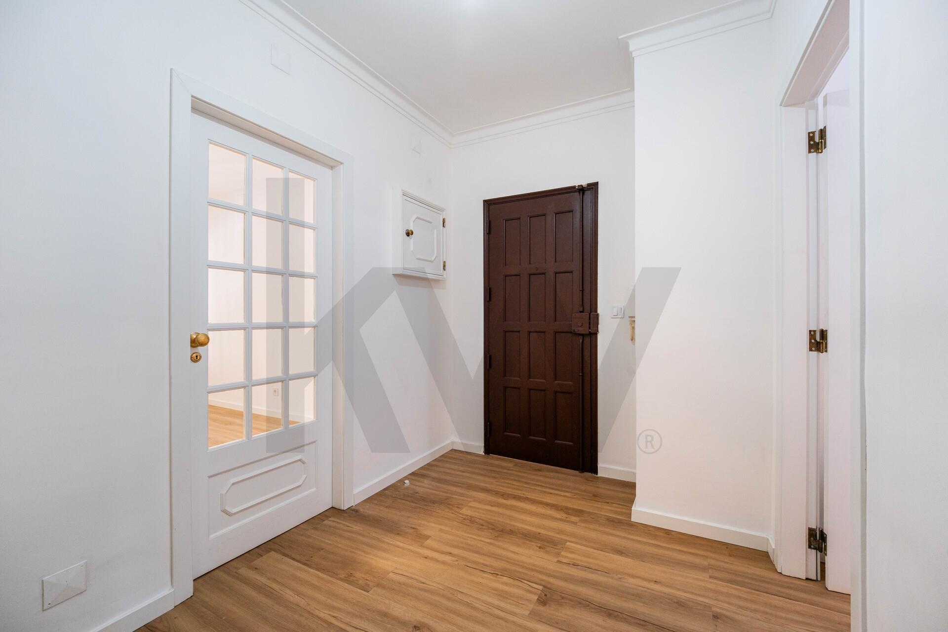 Apartamento T2 à Venda em Mem Martins - Lisboa - Portugal - 5