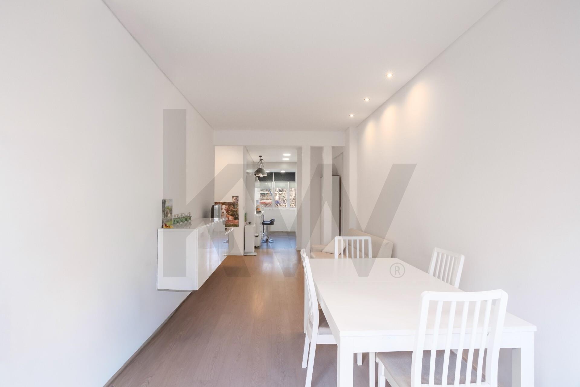 Apartamento T2 à Venda em Oeiras - Lisboa - Portugal - 4