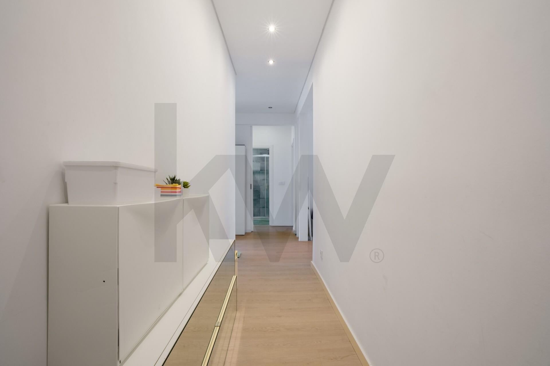 Apartamento T2 à Venda em Oeiras - Lisboa - Portugal - 6