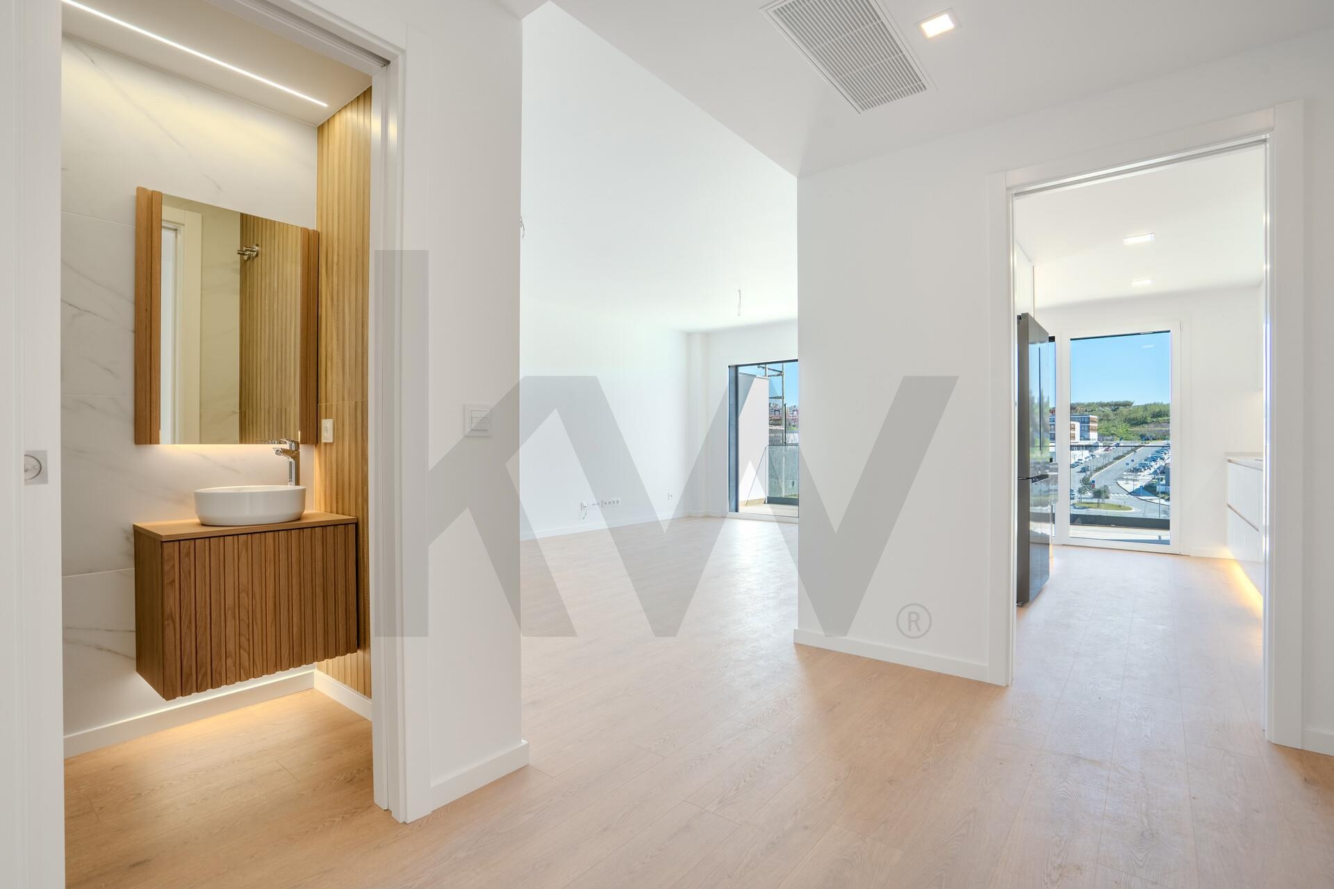 Apartamento T2 à Venda em Oeiras - Lisboa - Portugal - 2