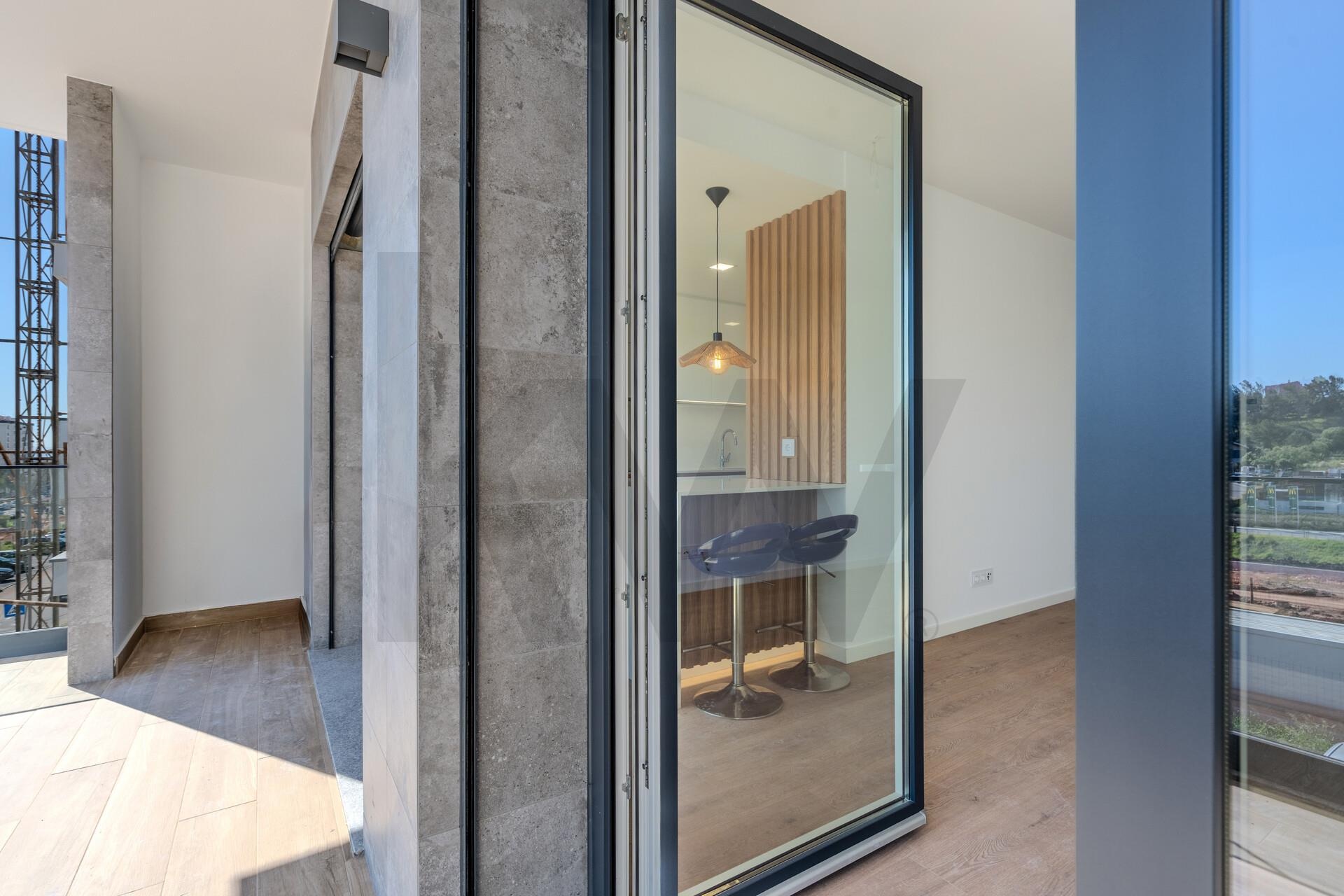 Apartamento T2 à Venda em Oeiras - Lisboa - Portugal - 6