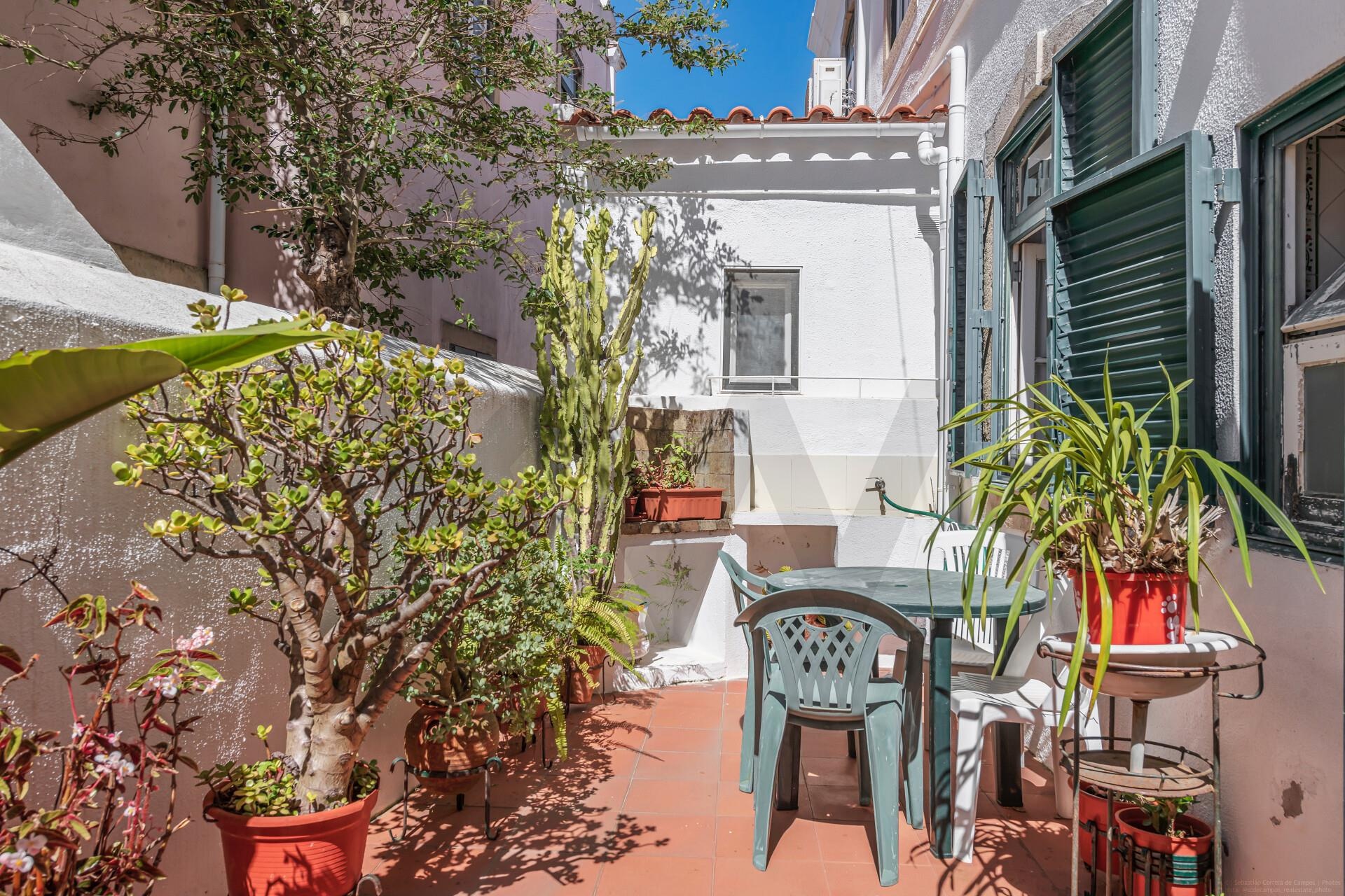 Apartamento T2 à Venda em Oeiras - Lisboa - Portugal - 3
