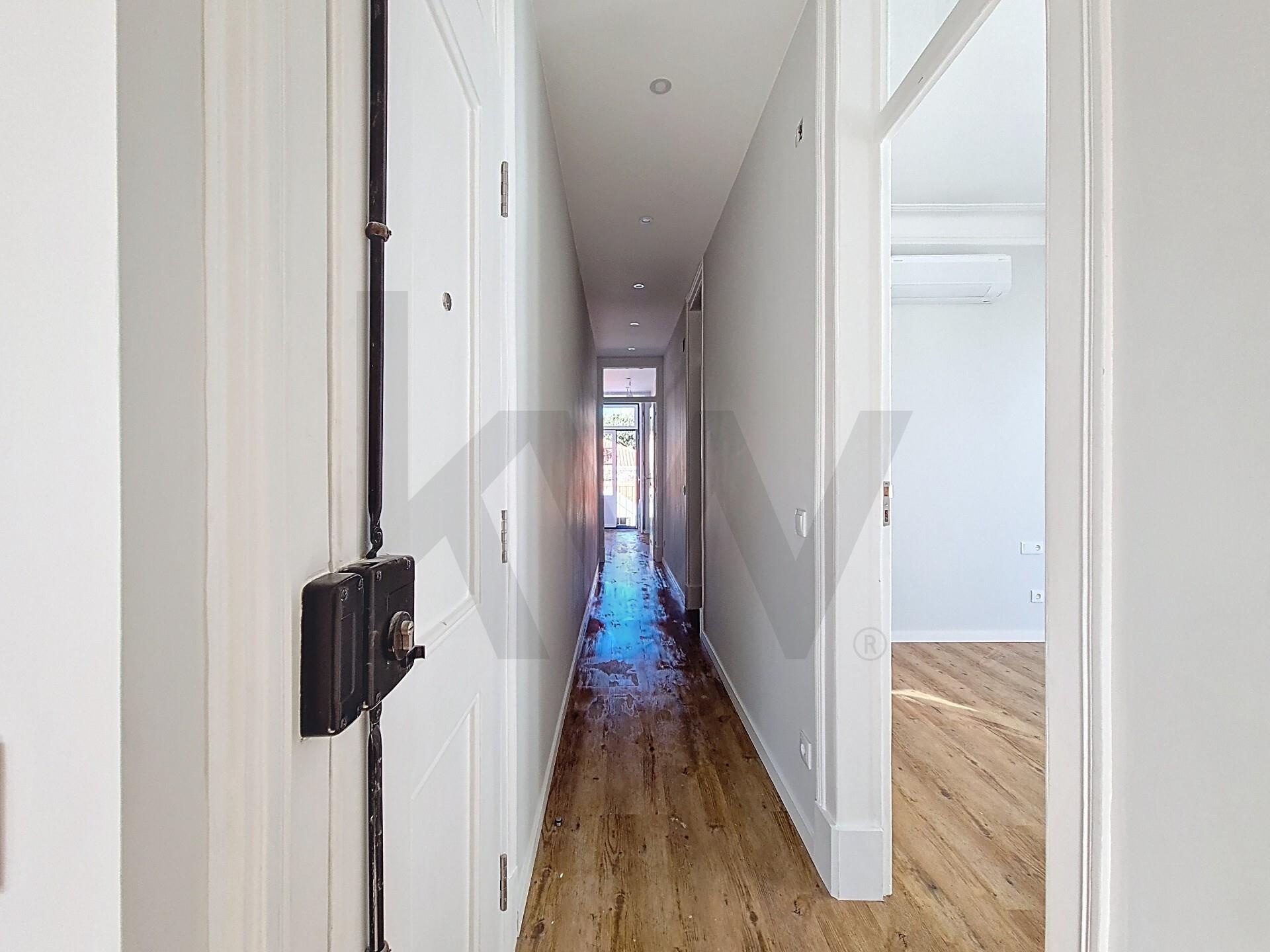 Apartamento T2 à Venda em Oeiras - Lisboa - Portugal - 7