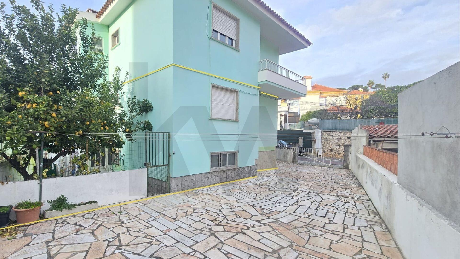 Apartamento T2 à Venda em Oeiras - Lisboa - Portugal - 4