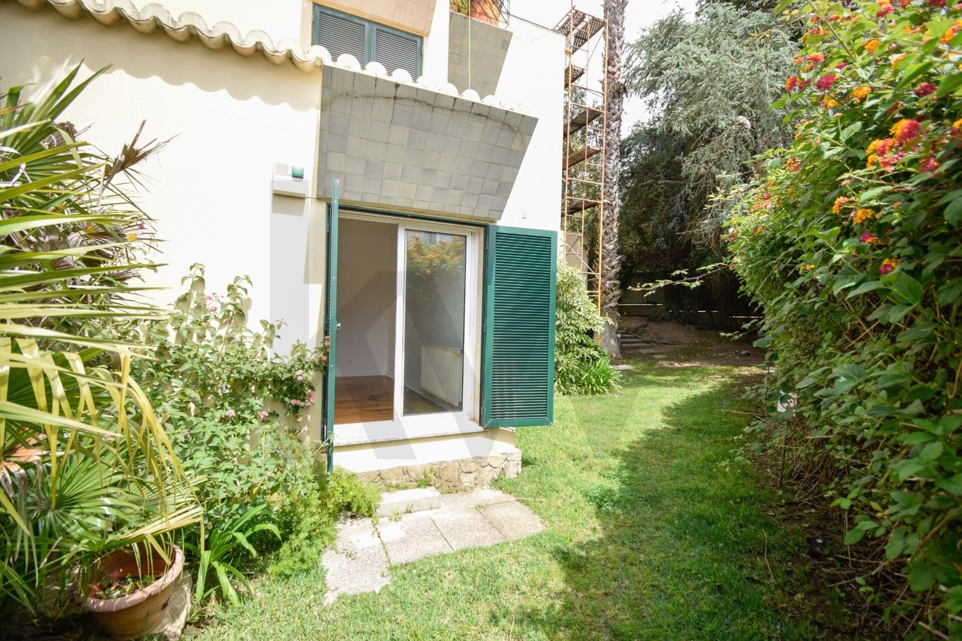 Apartamento T2 à Venda em Paço De Arcos - Lisboa - Portugal - 7