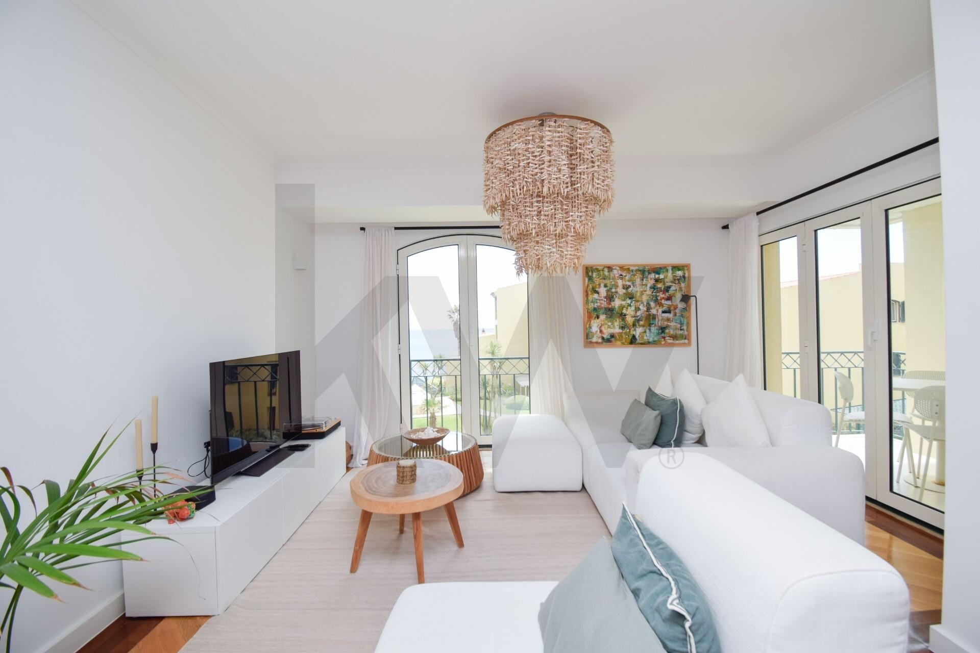 Apartamento T2 à Venda em Parede - Lisboa - Portugal - 2