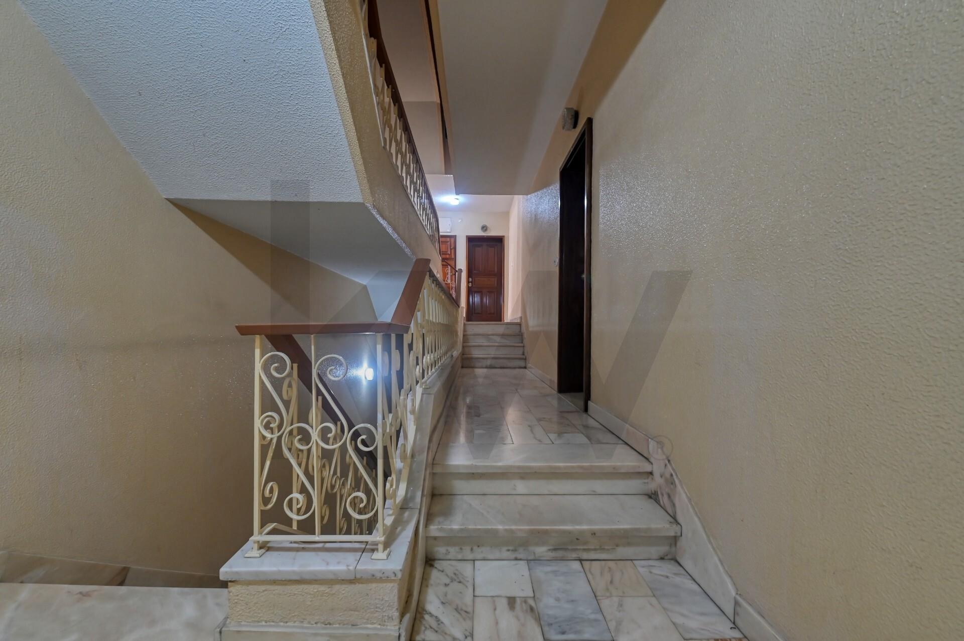 Apartamento T2 à Venda em Parede - Lisboa - Portugal - 3