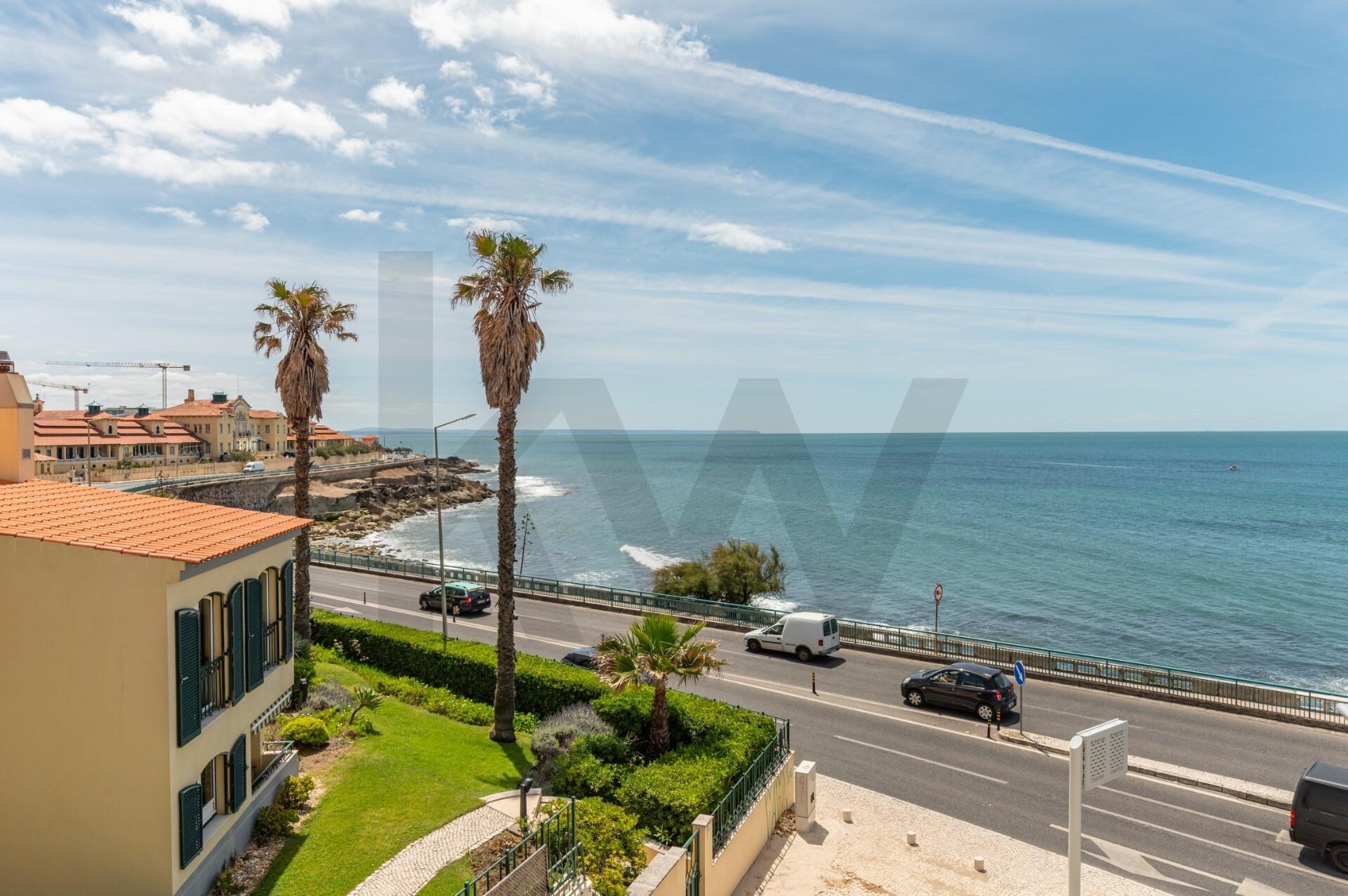 Apartamento T2 à Venda em Parede - Lisboa - Portugal - 2