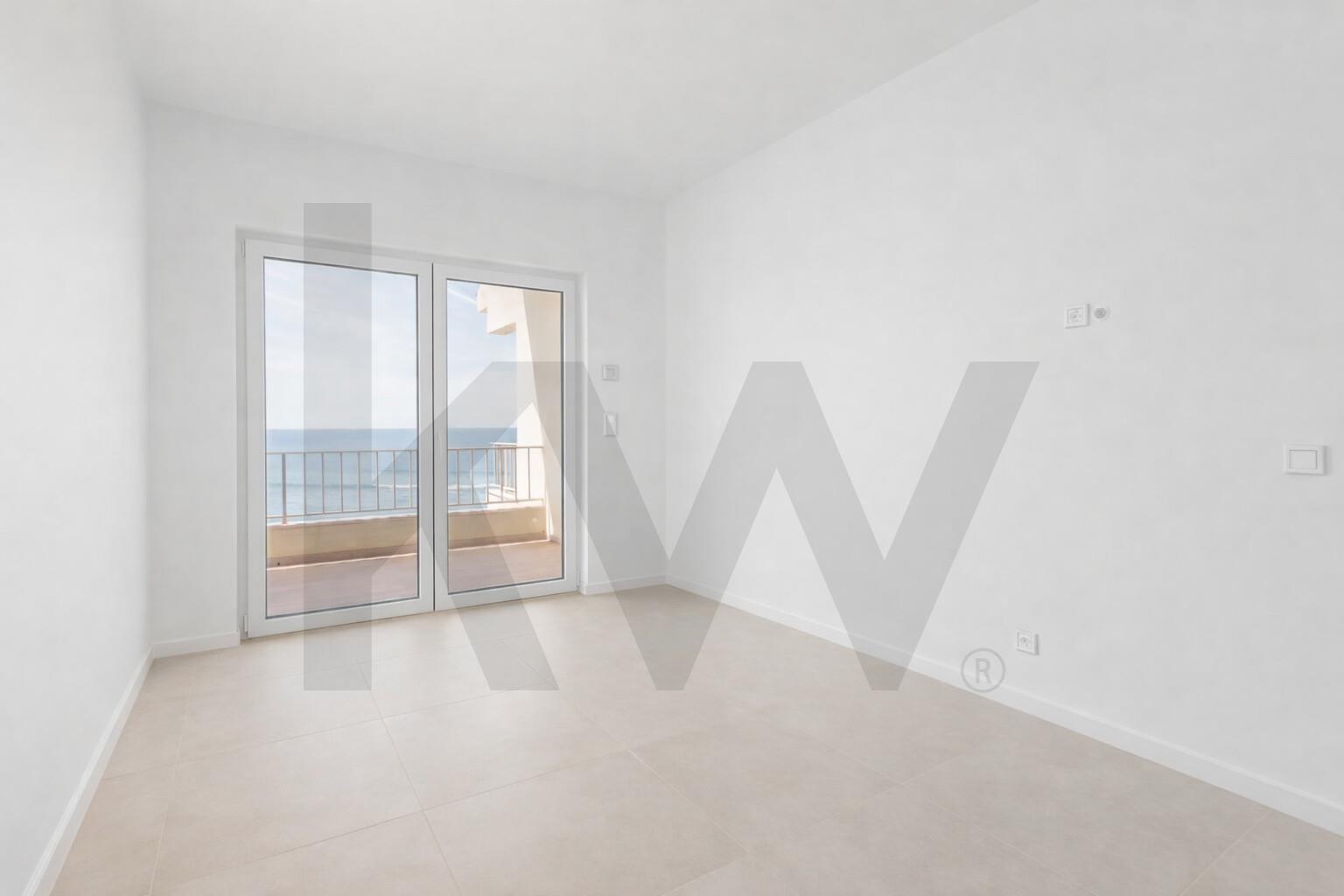 Apartamento T2 à Venda em Parede - Lisboa - Portugal - 3