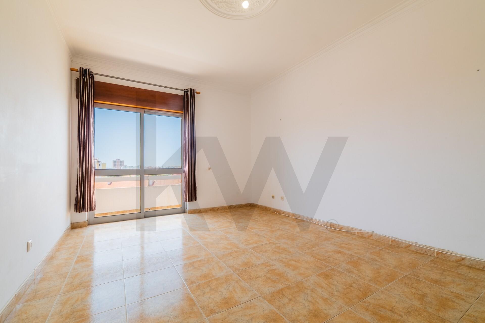 Apartamento T2 à Venda em Portimão - Algarve - Portugal - 8