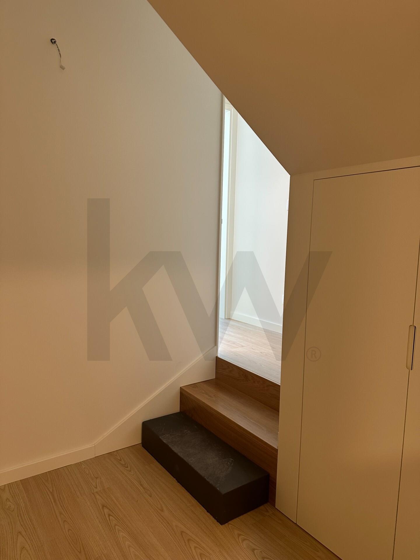 Apartamento T2 à Venda em Porto - Portugal - 3