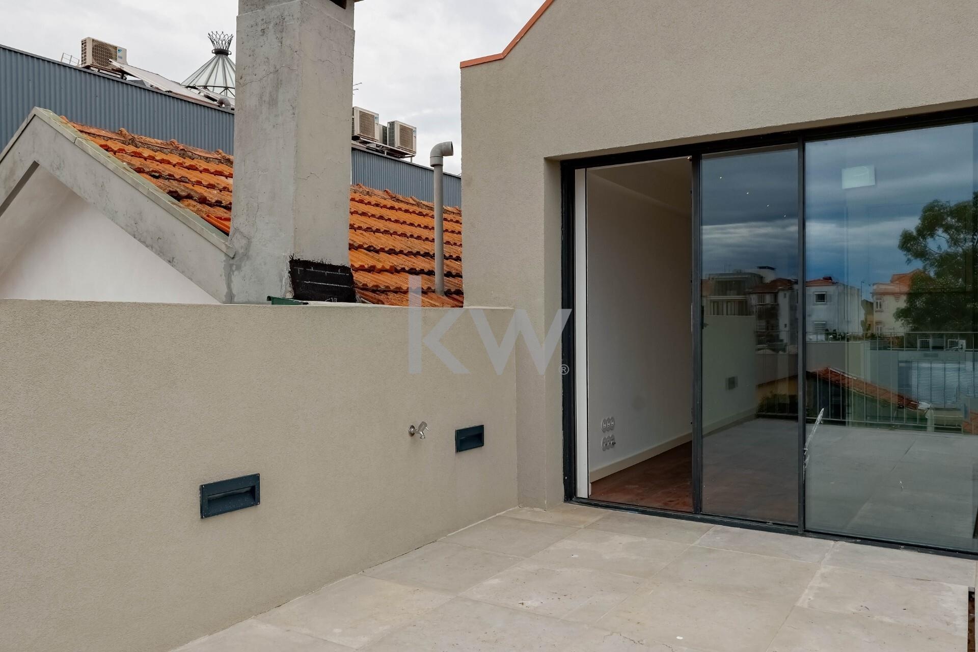 Apartamento T2 à Venda em Porto - Portugal - 5