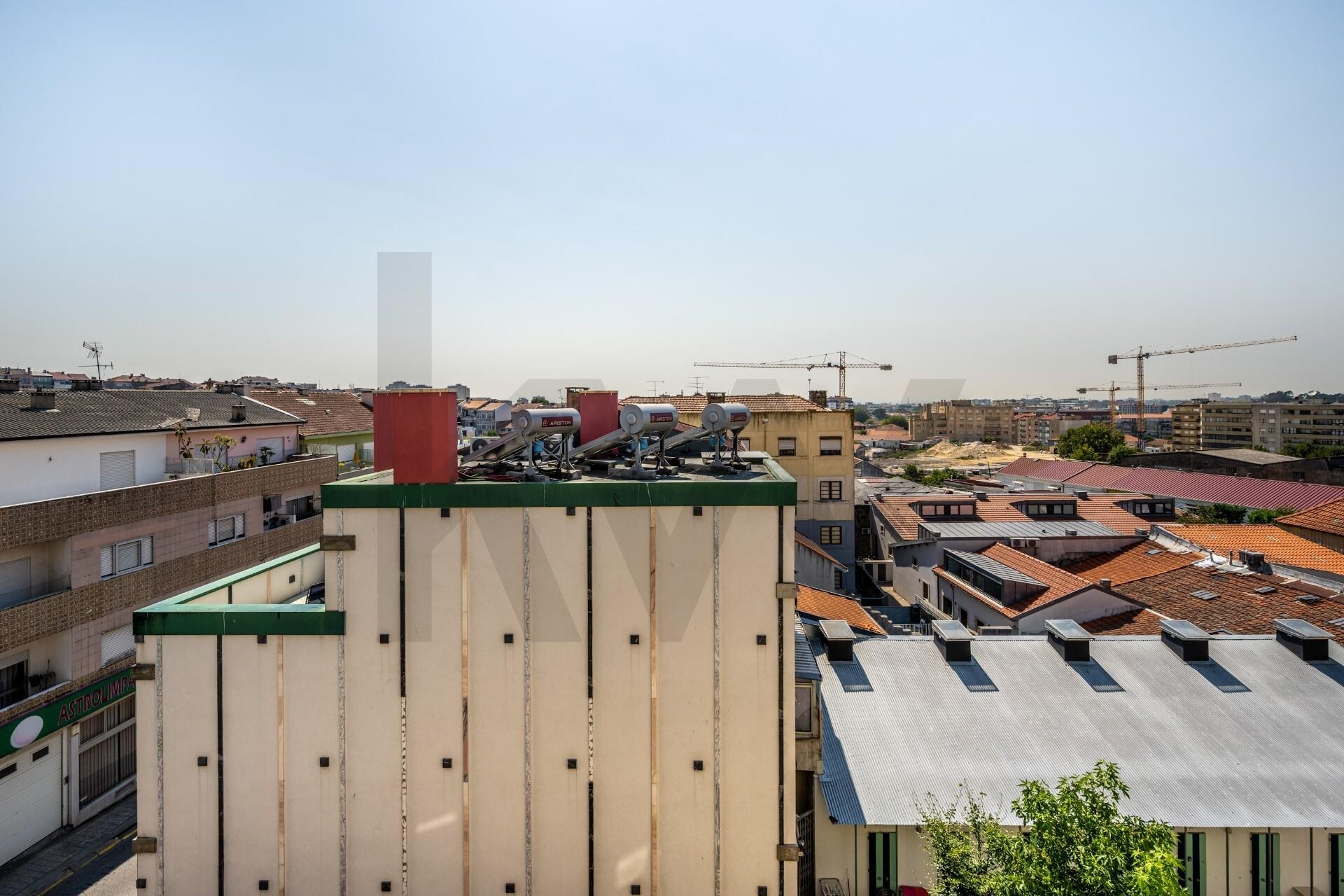 Apartamento T2 à Venda em Porto - Portugal - 5