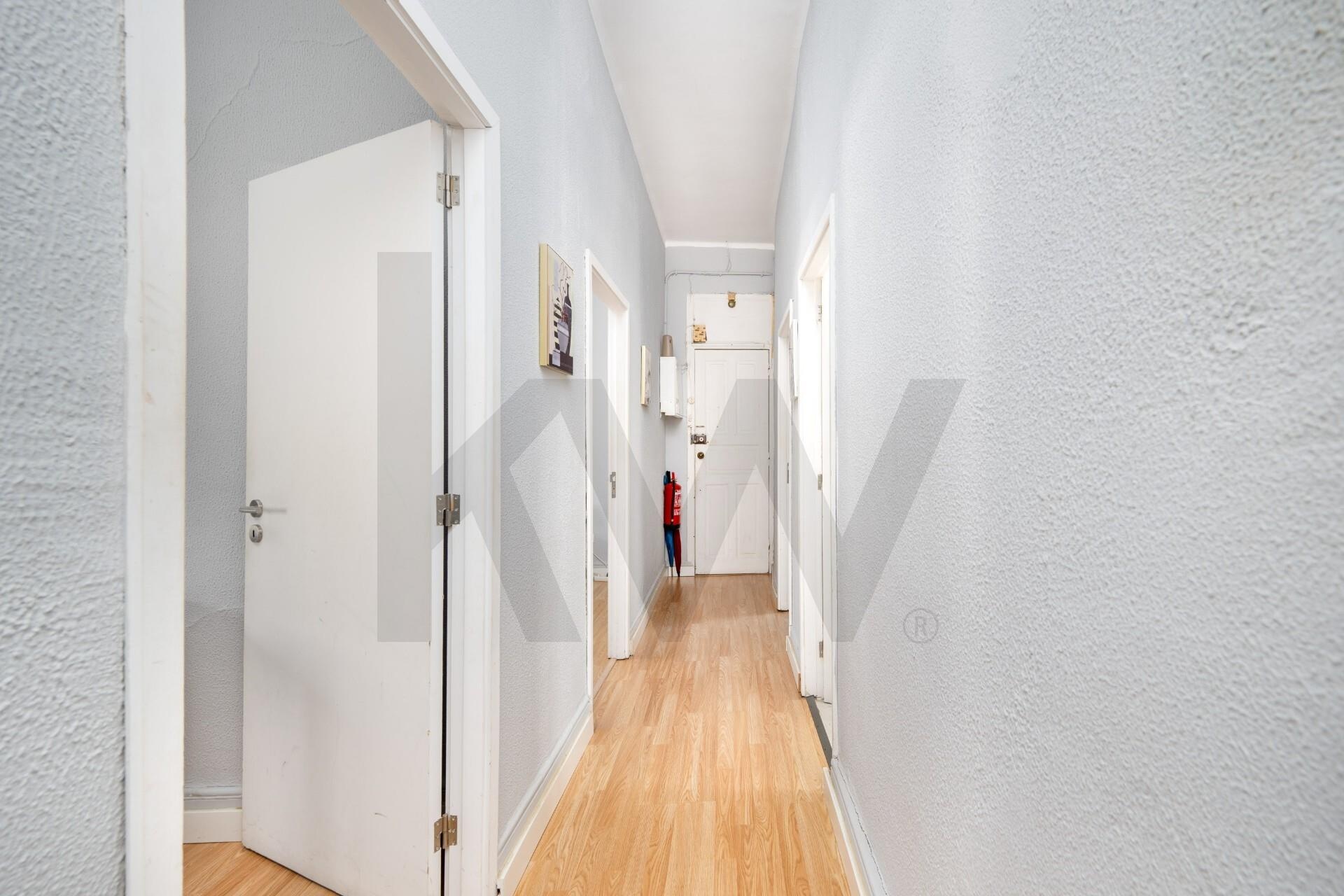 Apartamento T2 à Venda em Porto - Portugal - 6