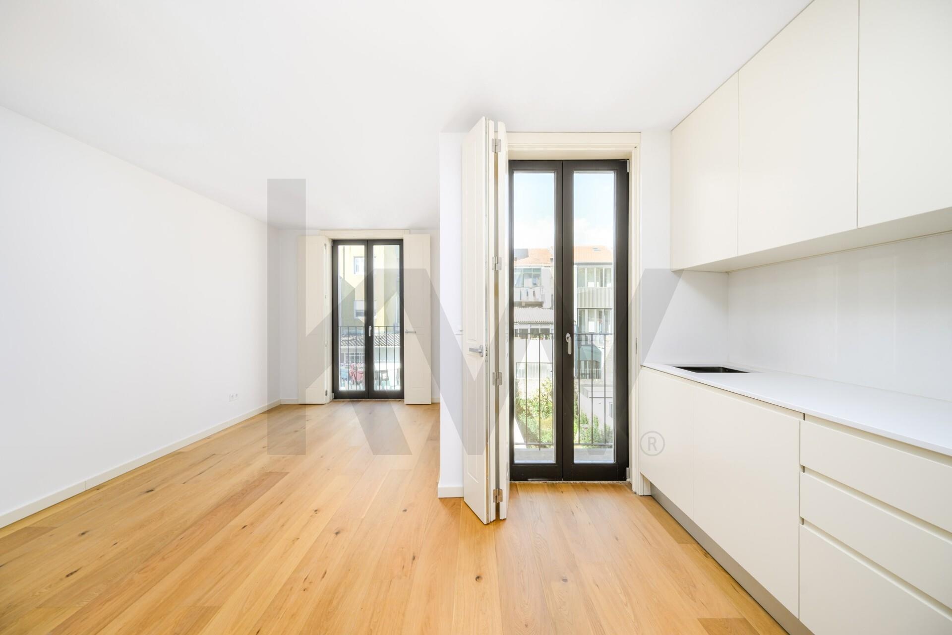 Apartamento T2 à Venda em Porto - Portugal - 6