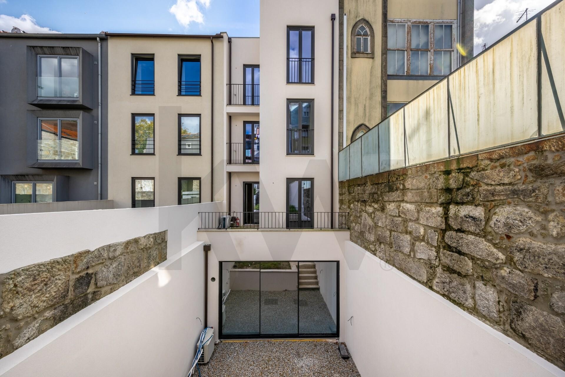 Apartamento T2 à Venda em Porto - Portugal - 4