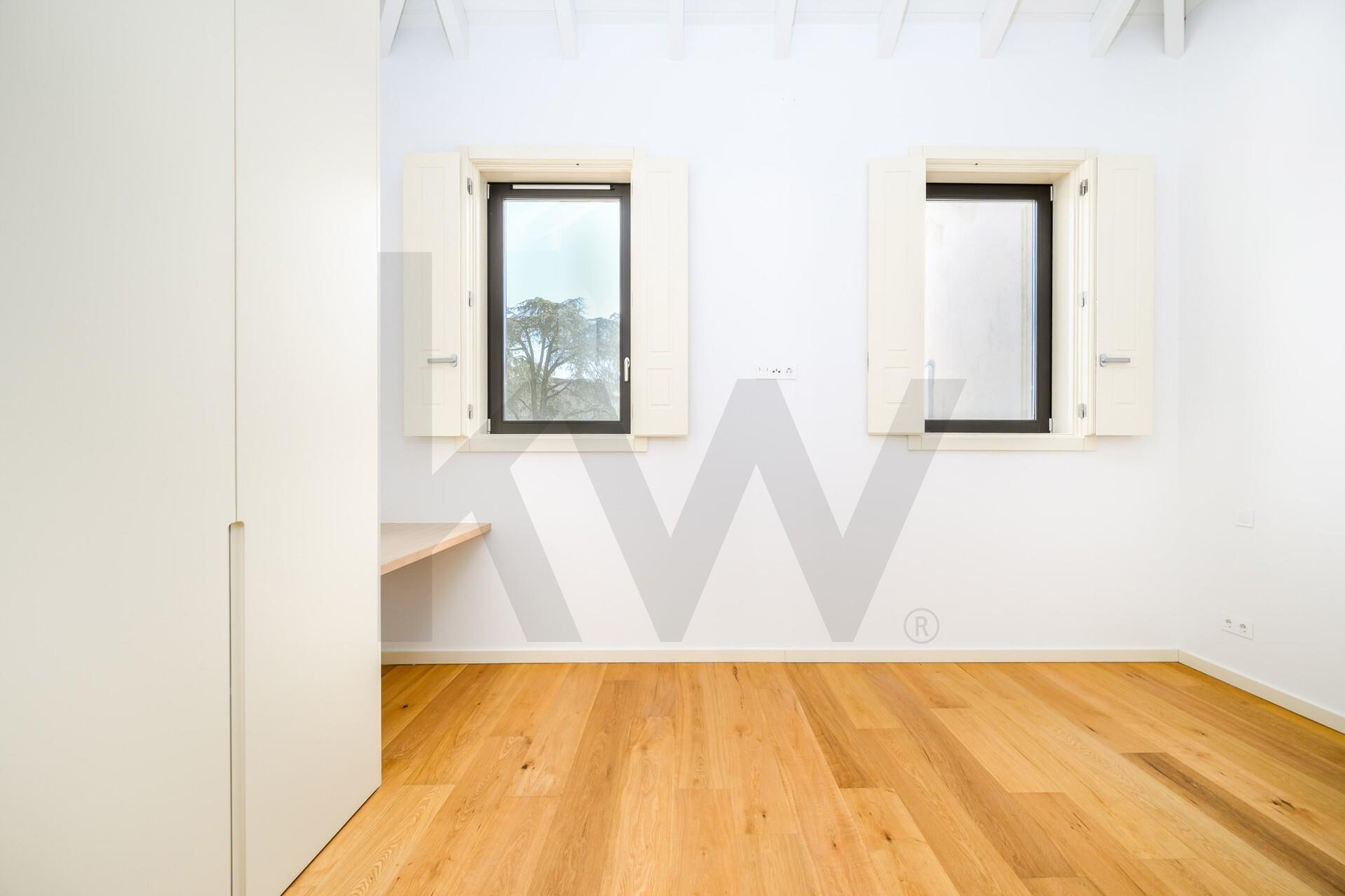 Apartamento T2 à Venda em Porto - Portugal - 4