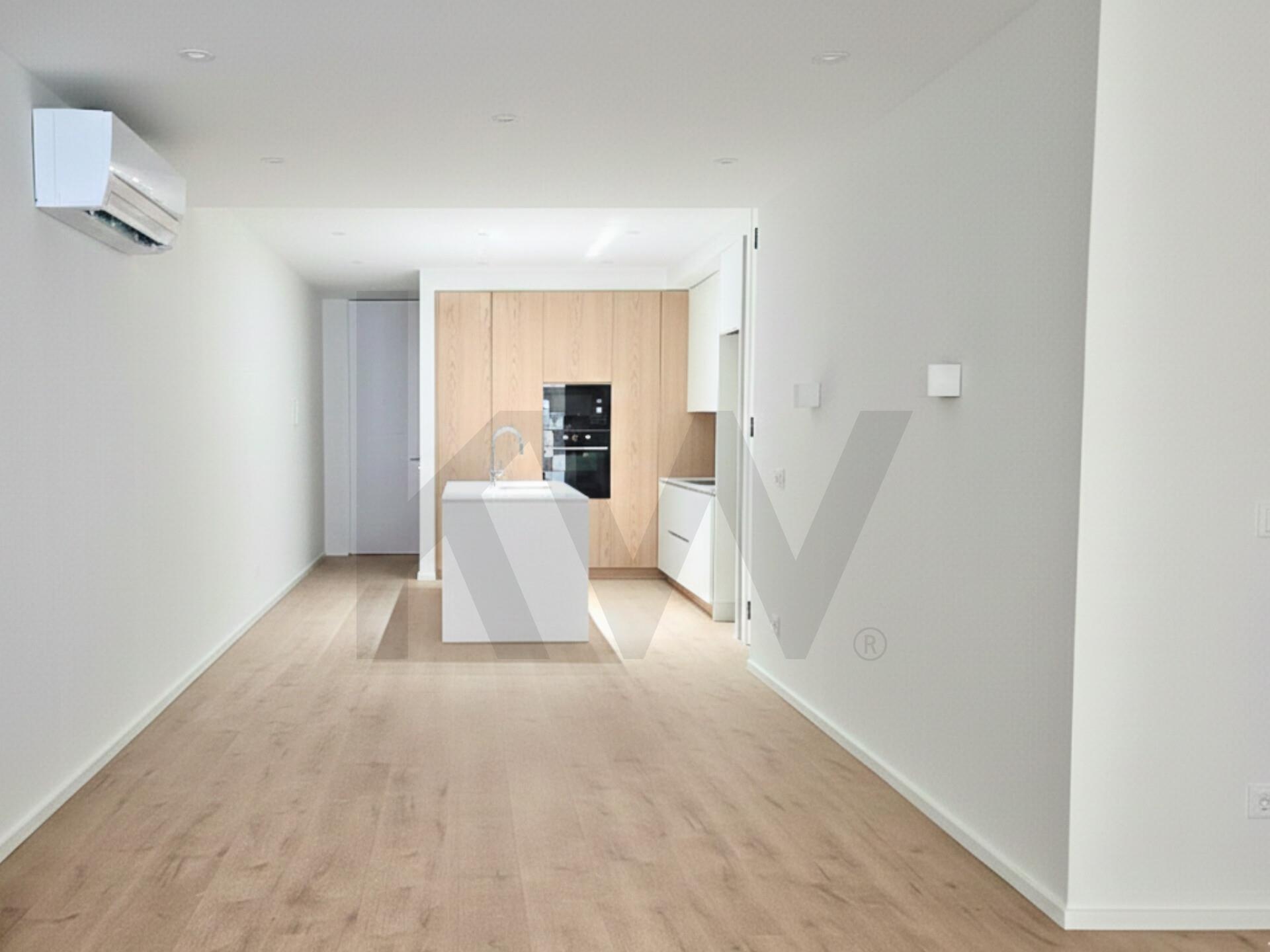 Apartamento T2 à Venda em Porto - Portugal - 7