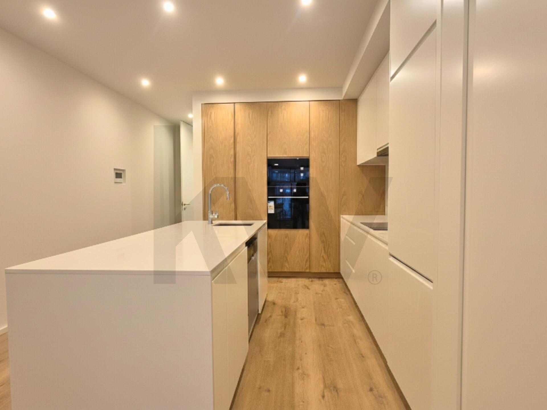 Apartamento T2 à Venda em Porto - Portugal - 8