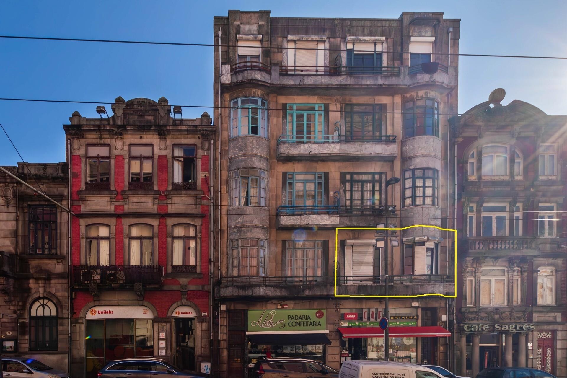 Apartamento T2 à Venda em Porto - Portugal - 1