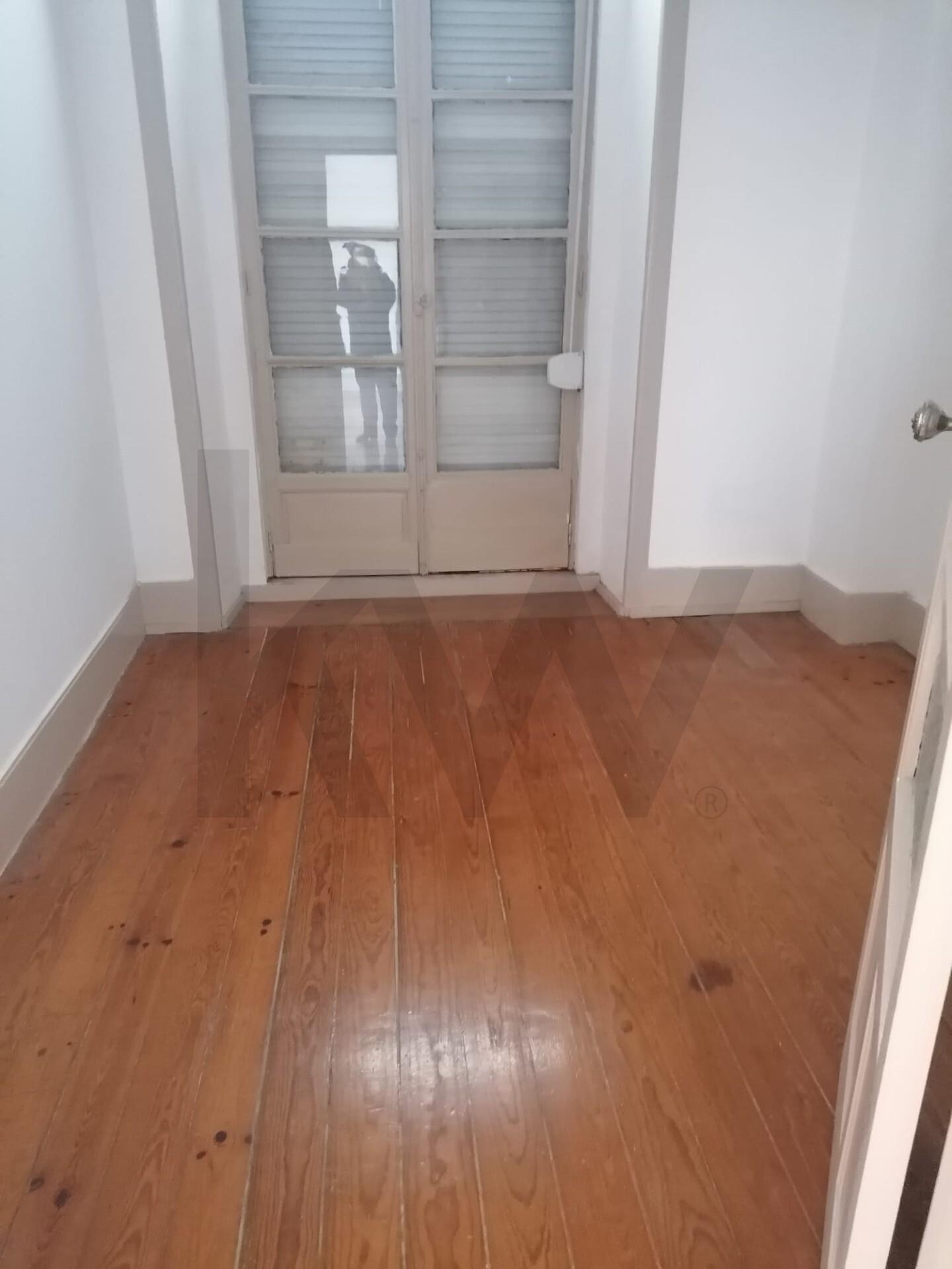 Apartamento T2 à Venda em Porto - Portugal - 4