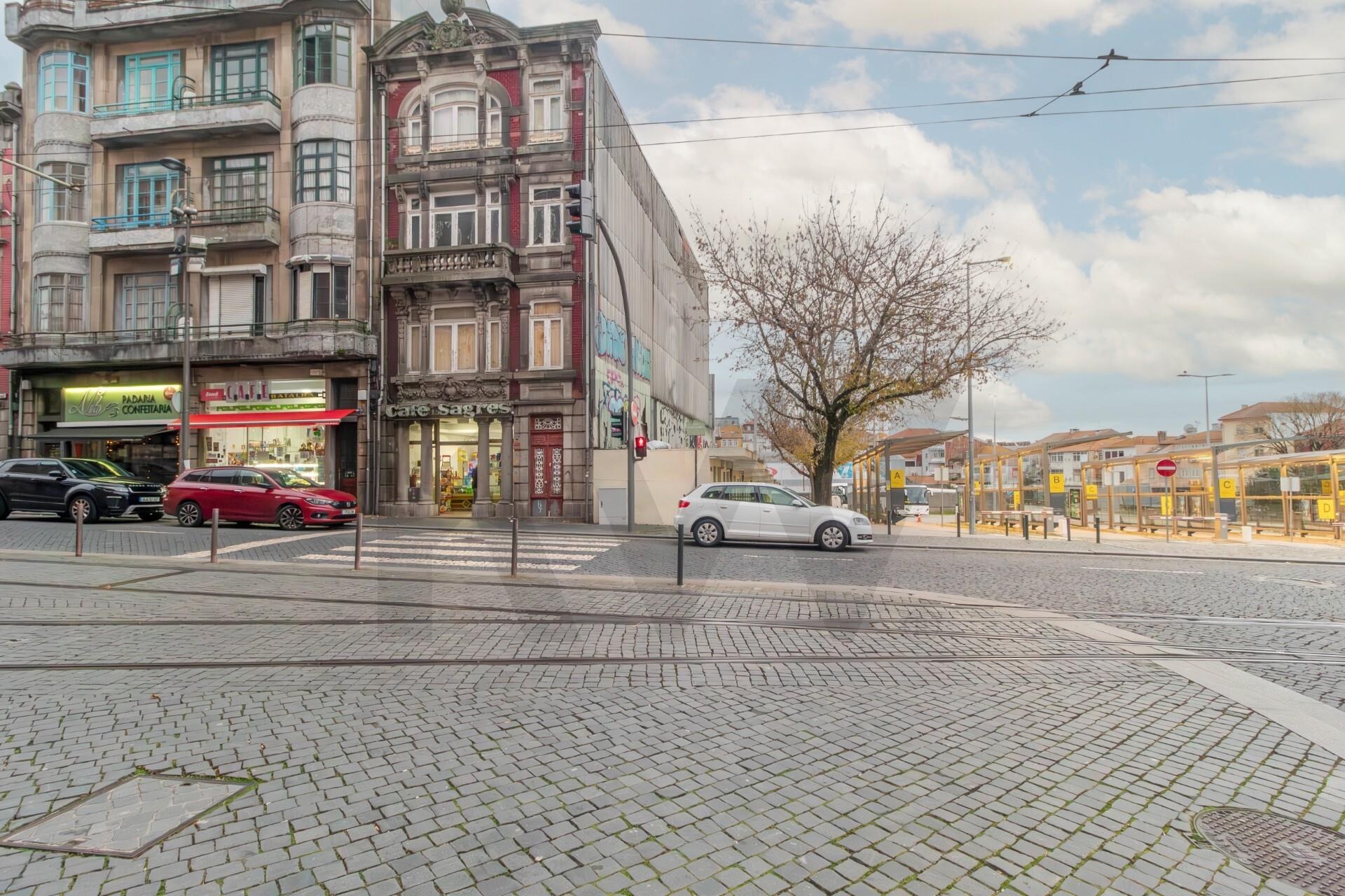 Apartamento T2 à Venda em Porto - Portugal - 6