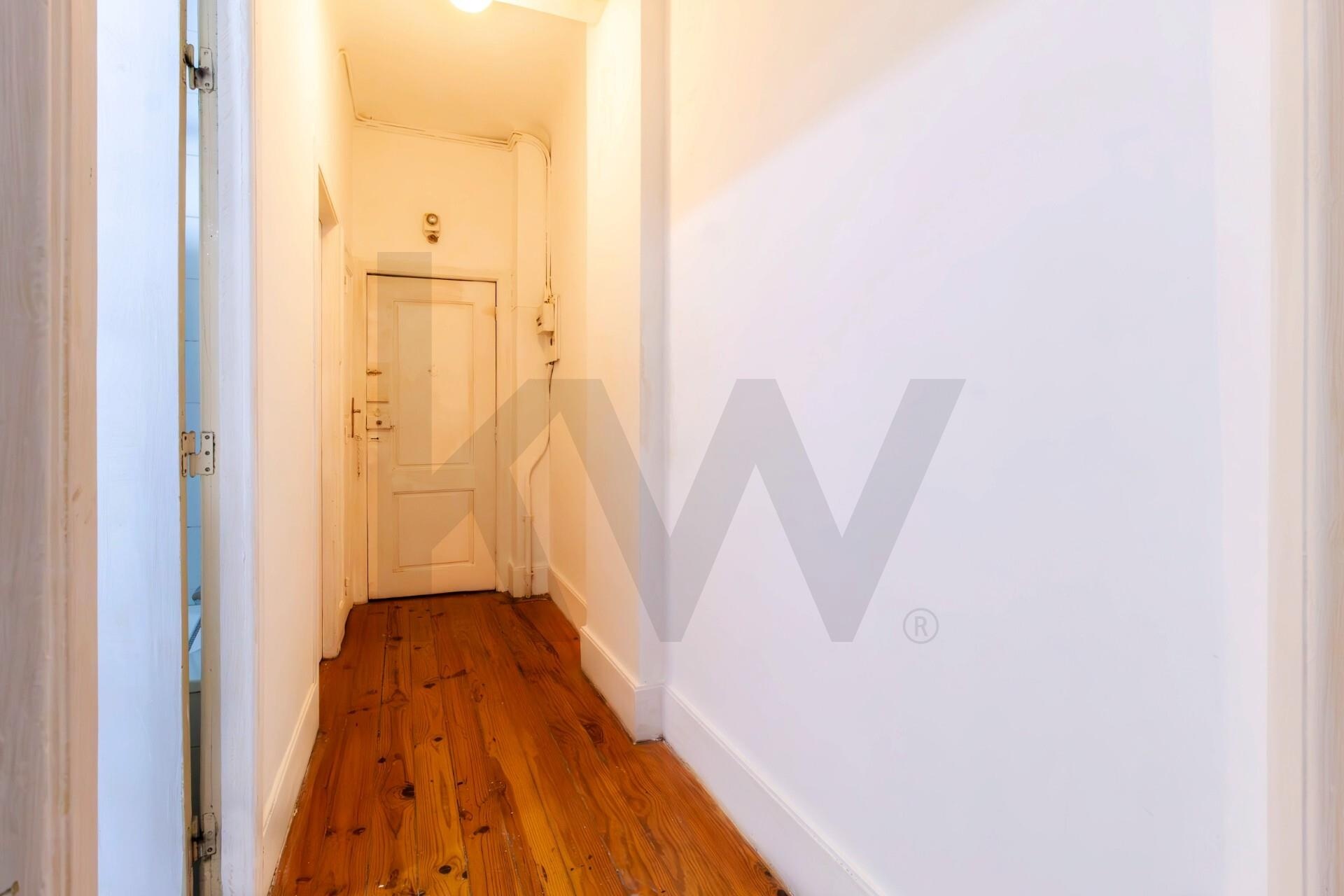 Apartamento T2 à Venda em Porto - Portugal - 7