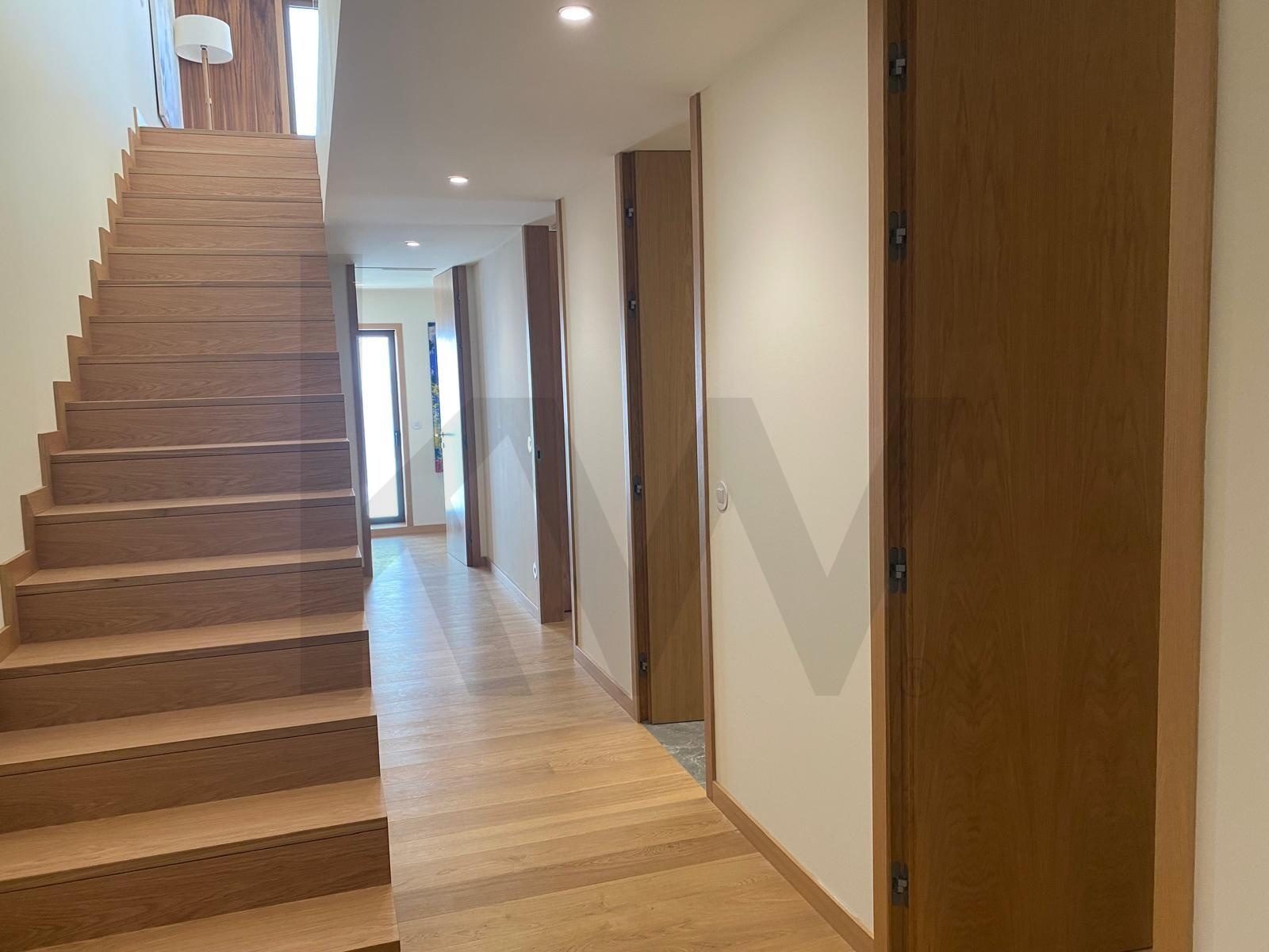 Apartamento T2 à Venda em Porto - Portugal - 5