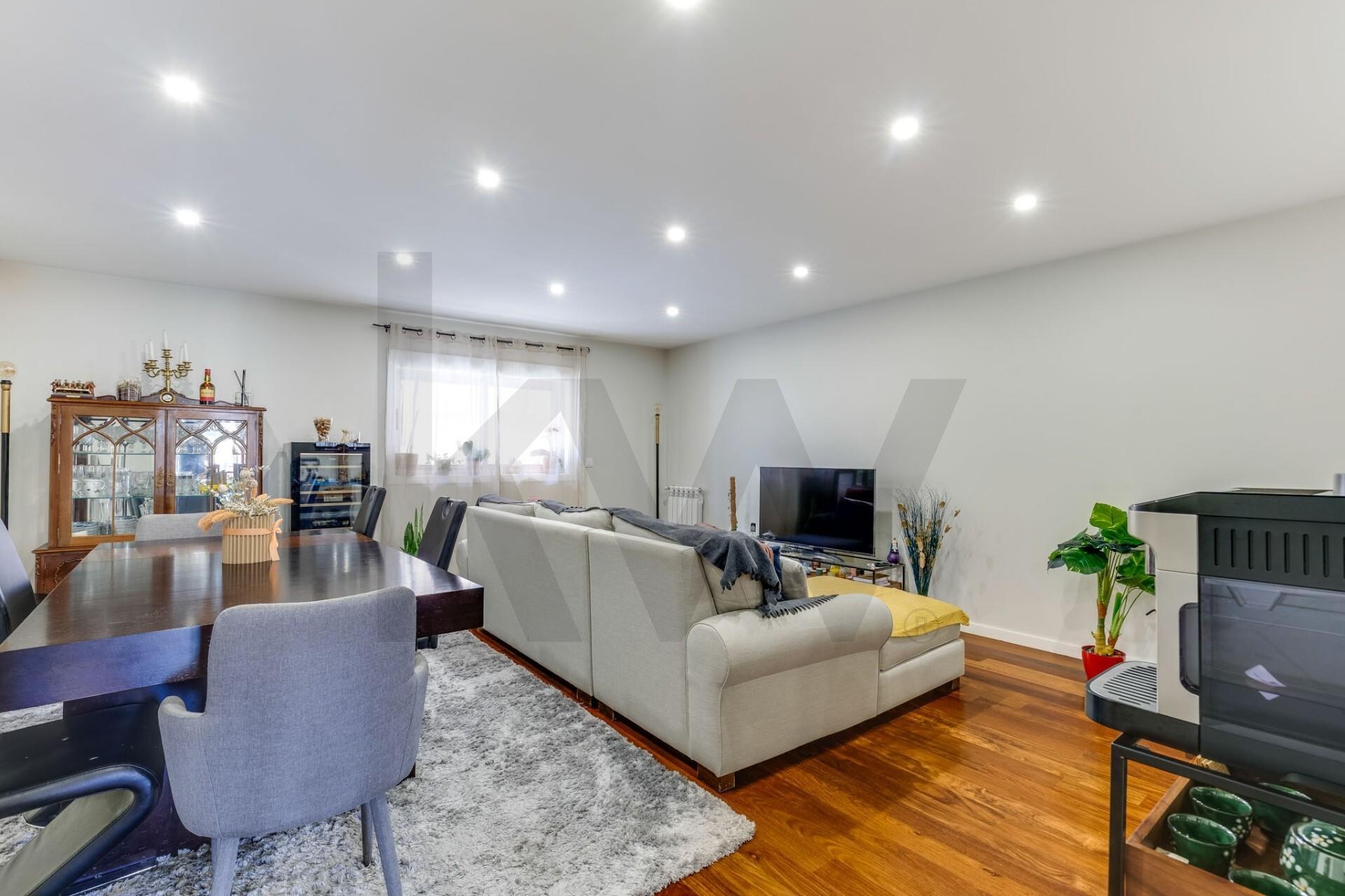 Apartamento T2 à Venda em Porto - Portugal - 6