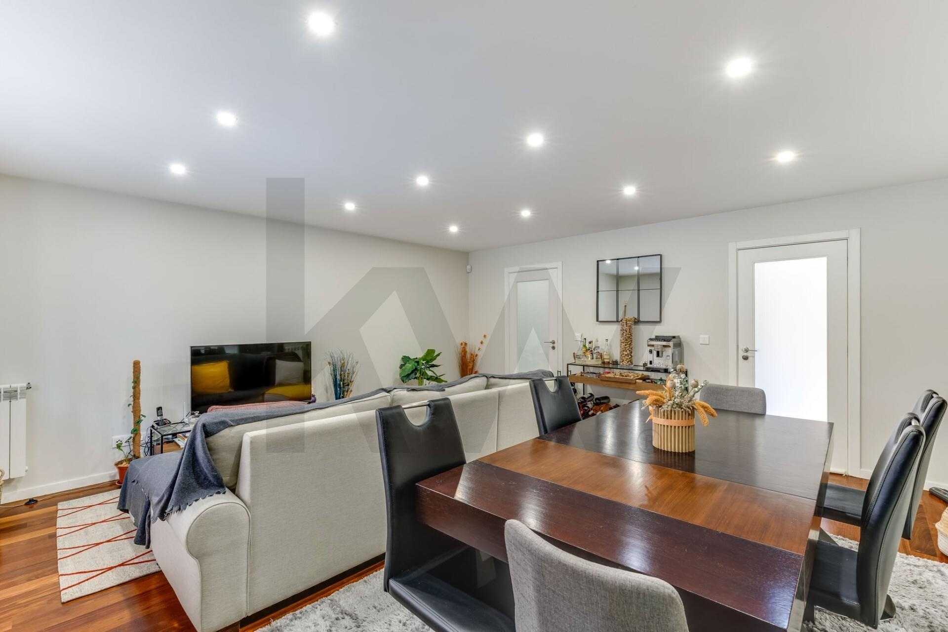 Apartamento T2 à Venda em Porto - Portugal - 7