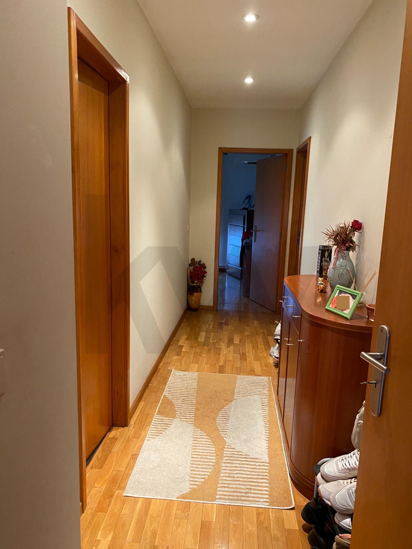 Apartamento T2 à Venda em Porto - Portugal - 4