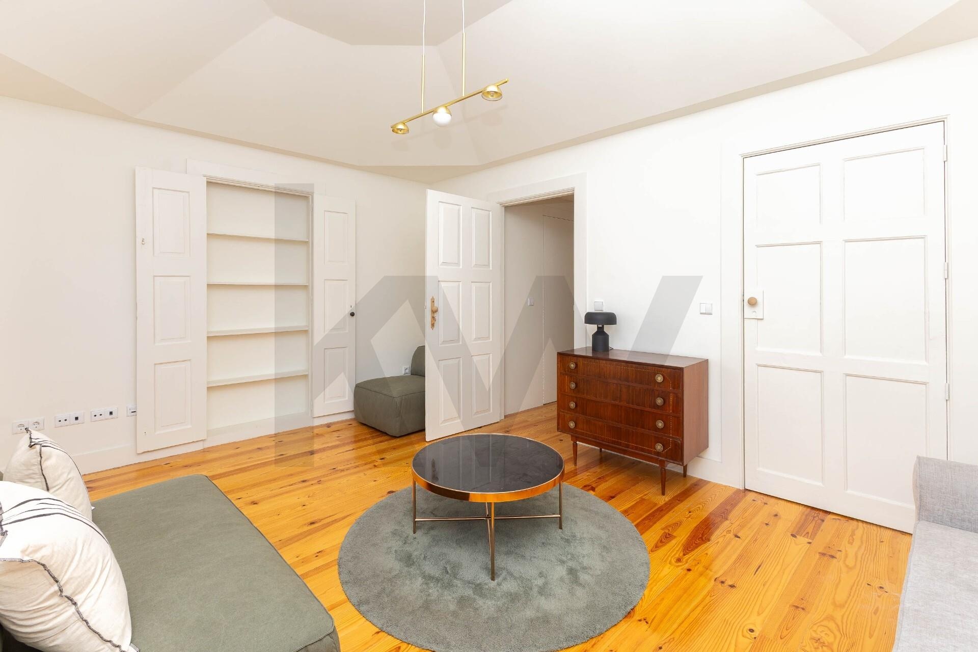 Apartamento T2 à Venda em Porto - Portugal - 1