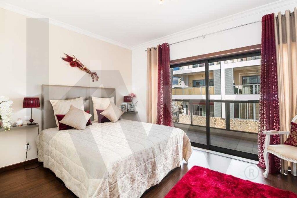 Apartamento T2 à Venda em Praia da Rocha - Portugal - 7
