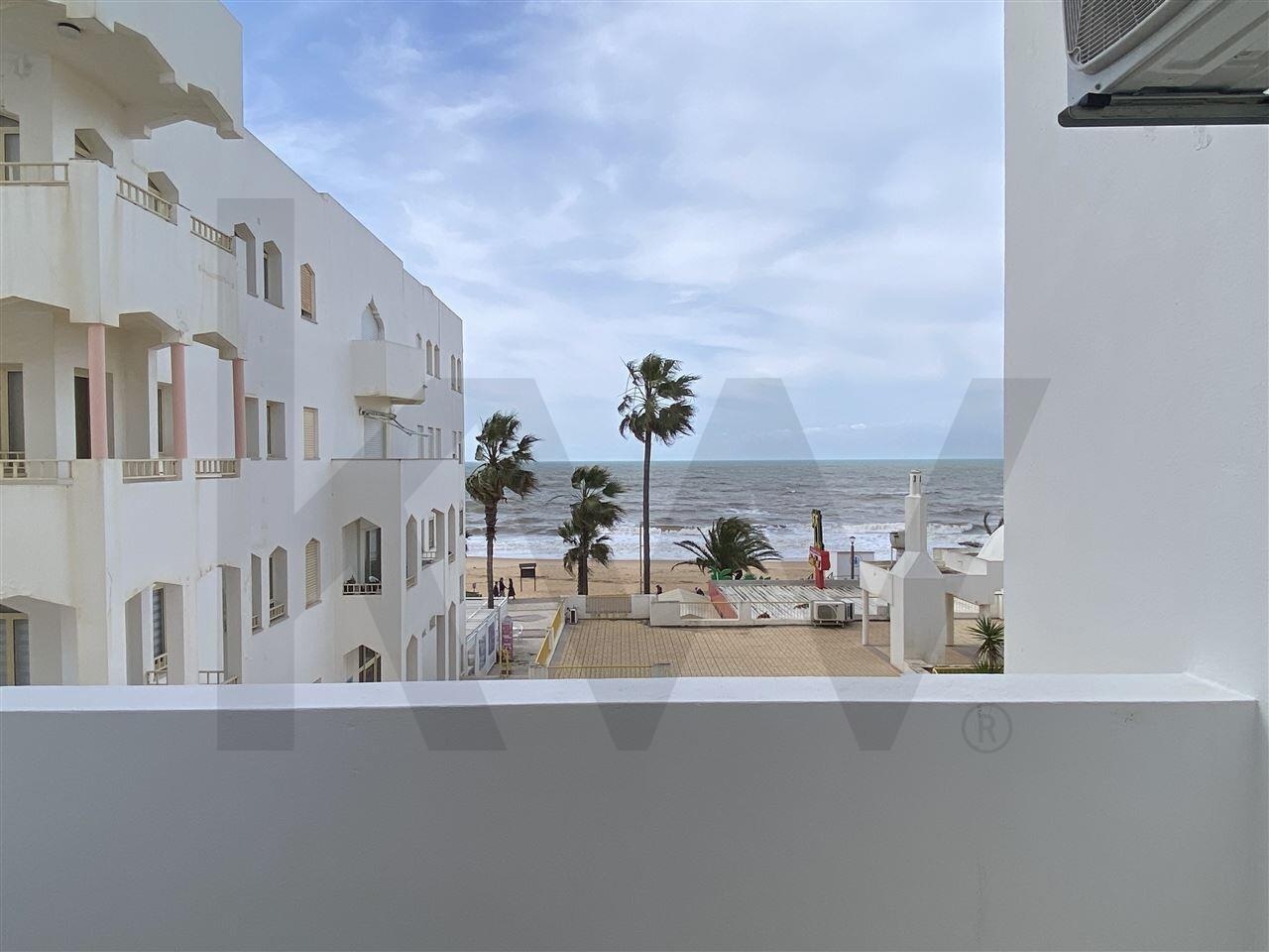 Apartamento T2 à Venda em Quarteira - Algarve - Portugal - 2