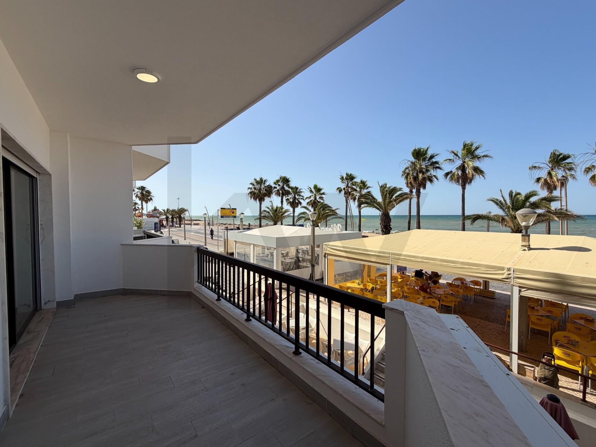 Apartamento T2 à Venda em Quarteira - Algarve - Portugal - 3