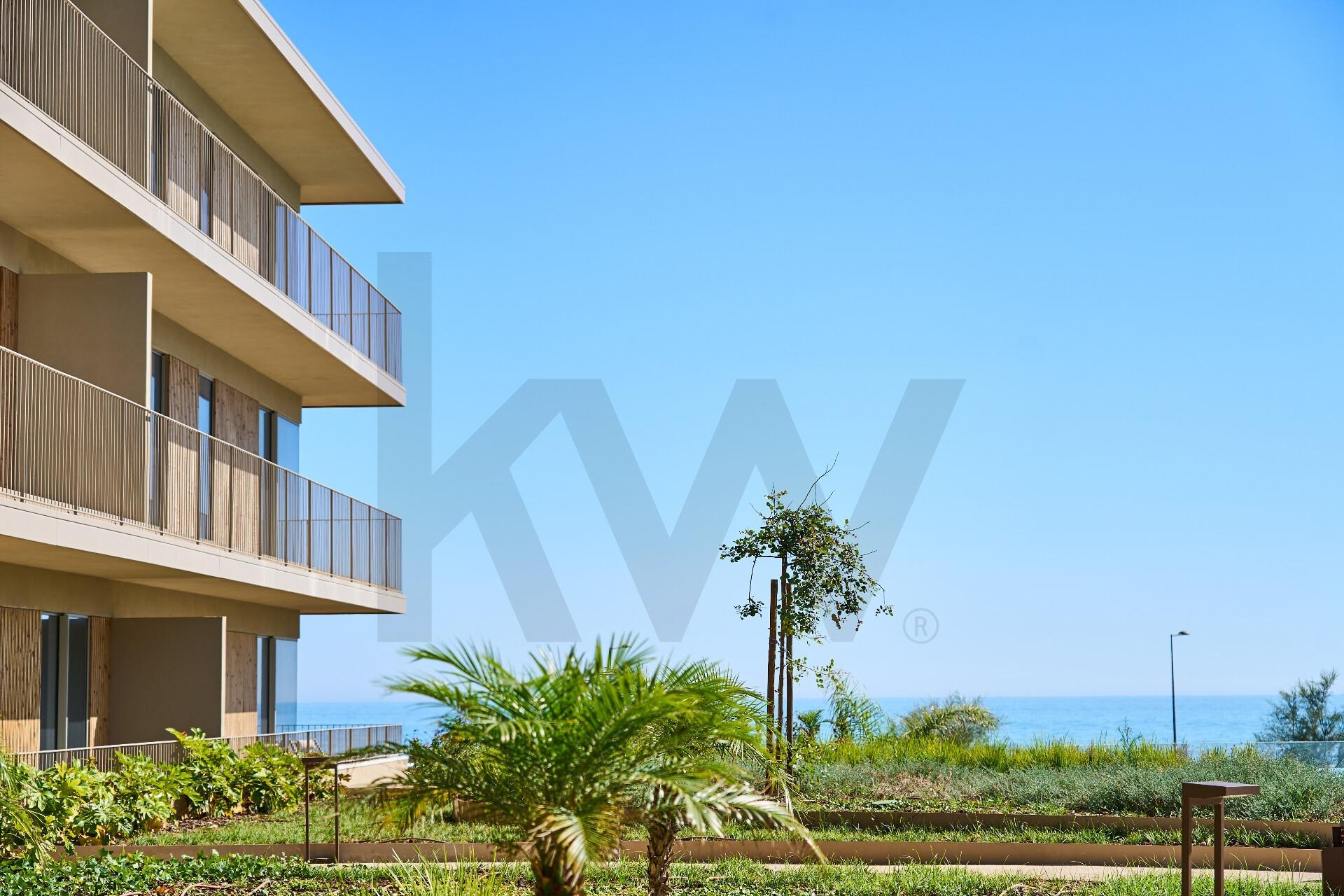 Apartamento T2 à Venda em Quarteira - Algarve - Portugal - 3