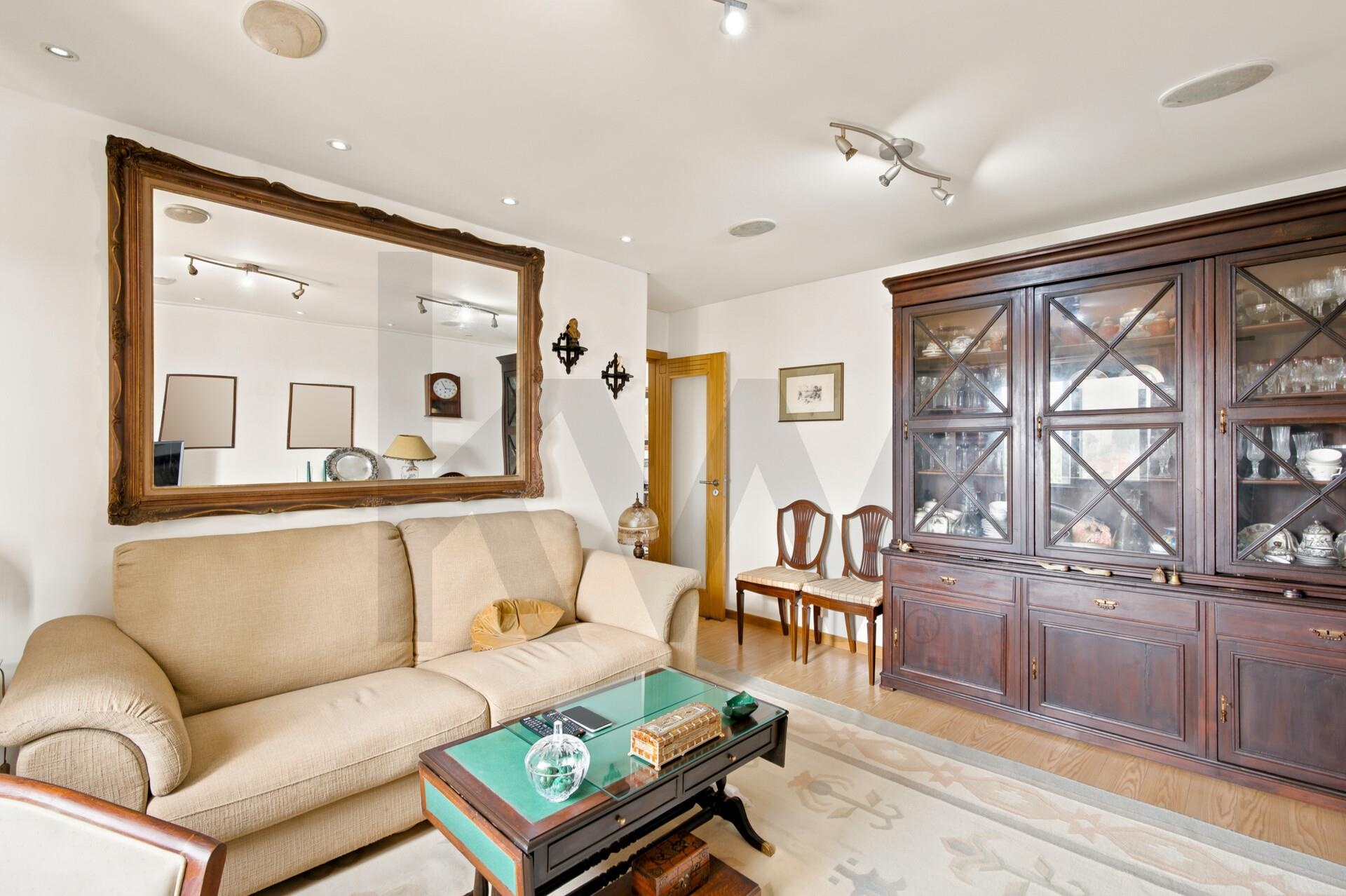 2 Bedroom Home for Sale in Queluz - Lisbon - Portugal - 2