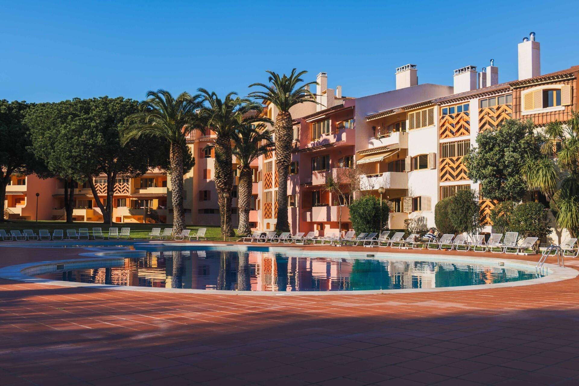 Apartamento T2 à Venda em Quinta Da Bicuda - Lisboa - Portugal - 1