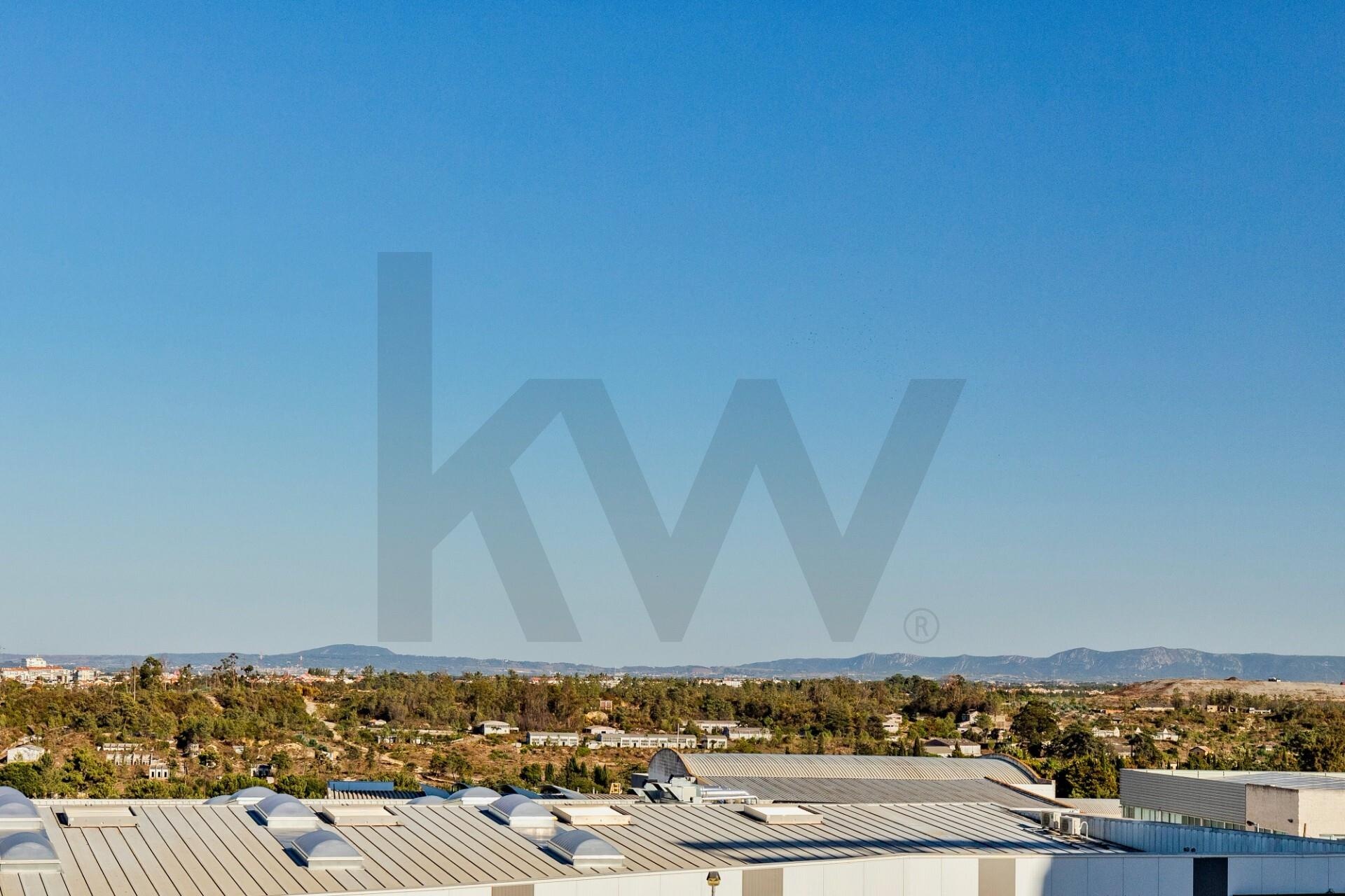 Apartamento T2 na Planta à Venda em Seixal - Portugal - 2