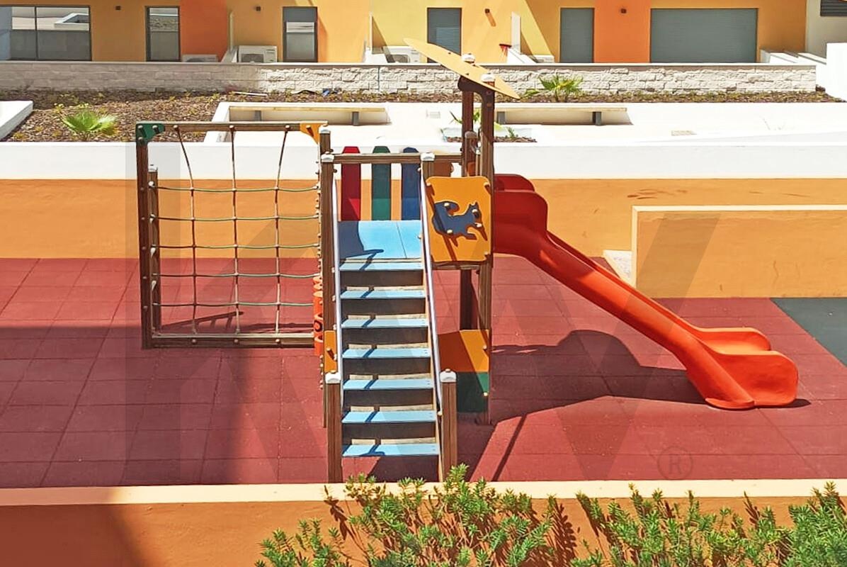 Apartamento T2 à Venda em Seixal - Portugal - 2