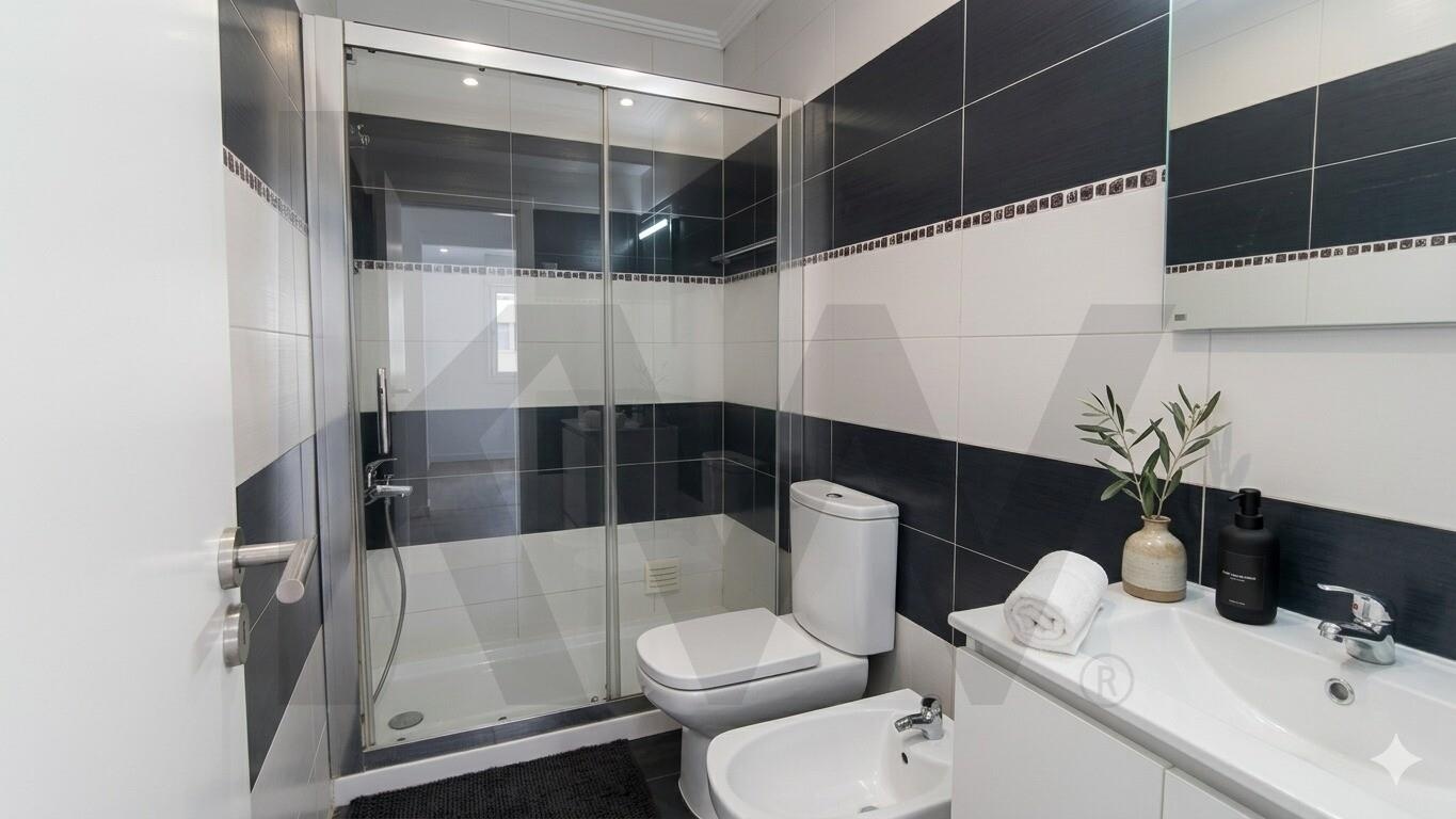 Apartamento T2 à Venda em Seixal - Portugal - 5